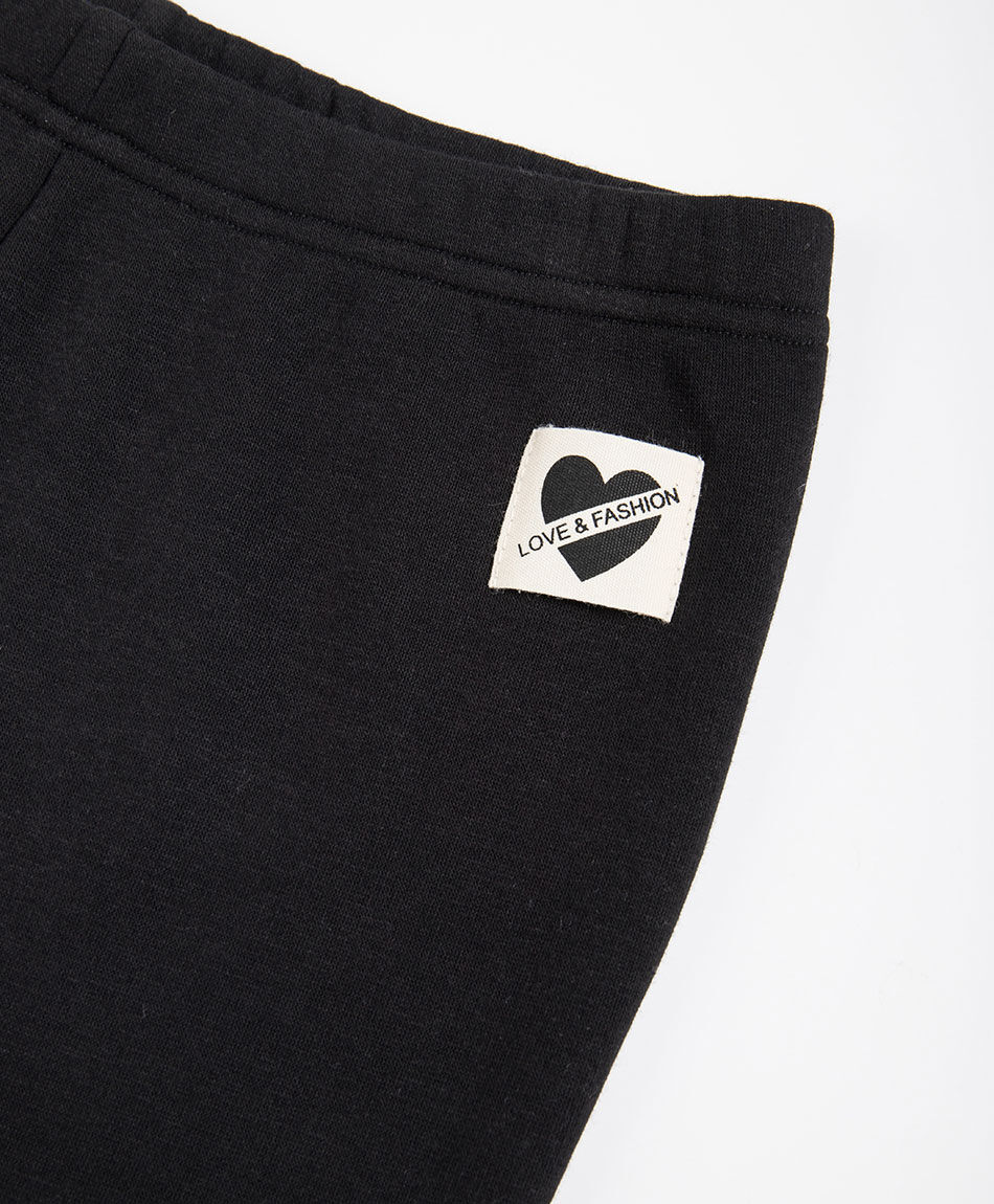 Leggins ni&ntilde;a love y fashion