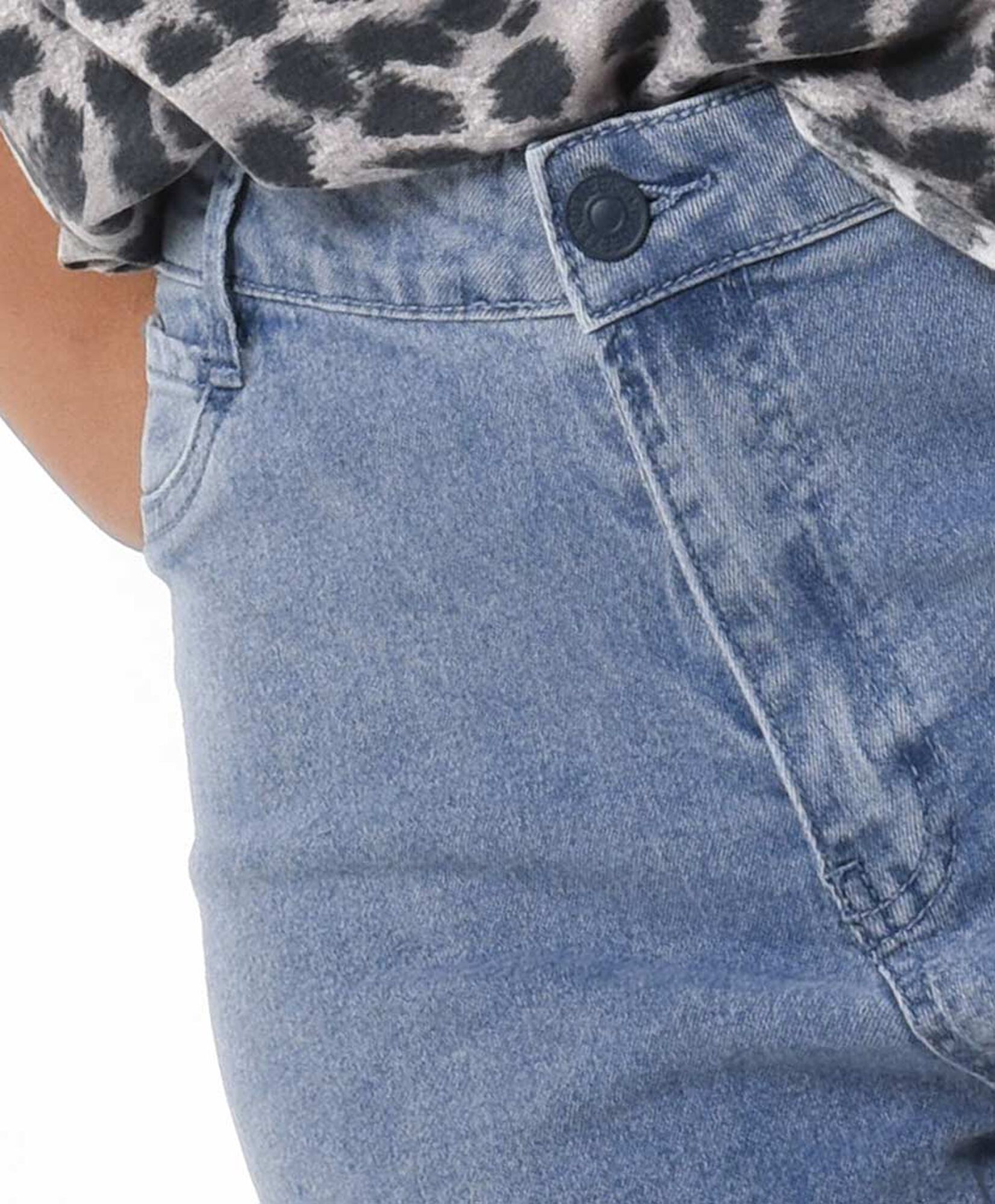 Short mujer clásico desflecado Short mujer clásico desflecado