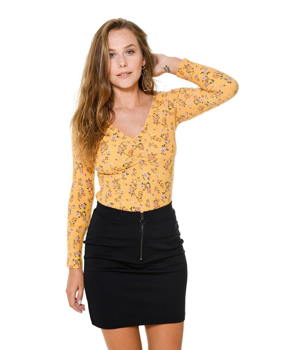 Polera textura flores