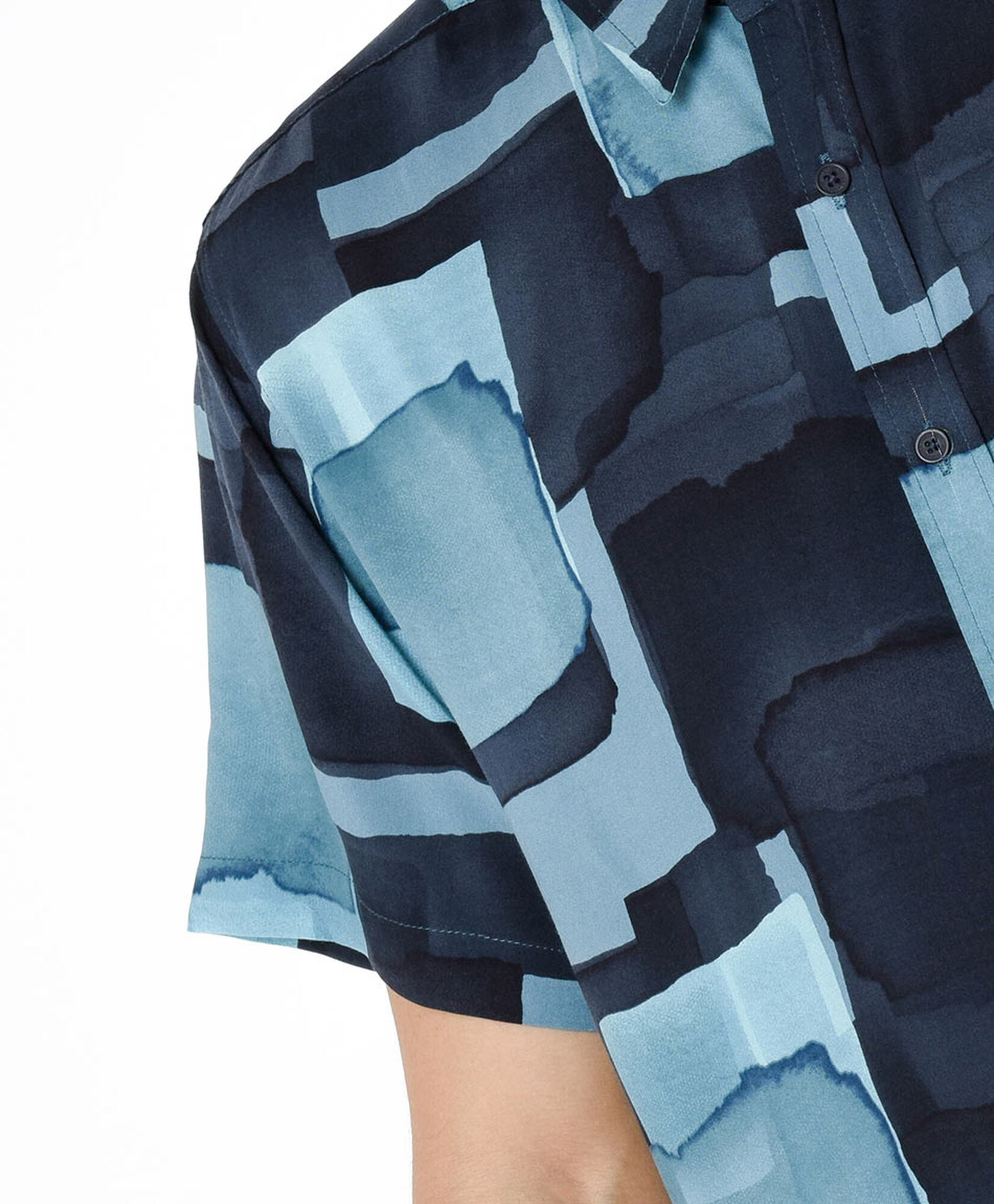 Camisa hombre pintura azul Camisa hombre pintura azul