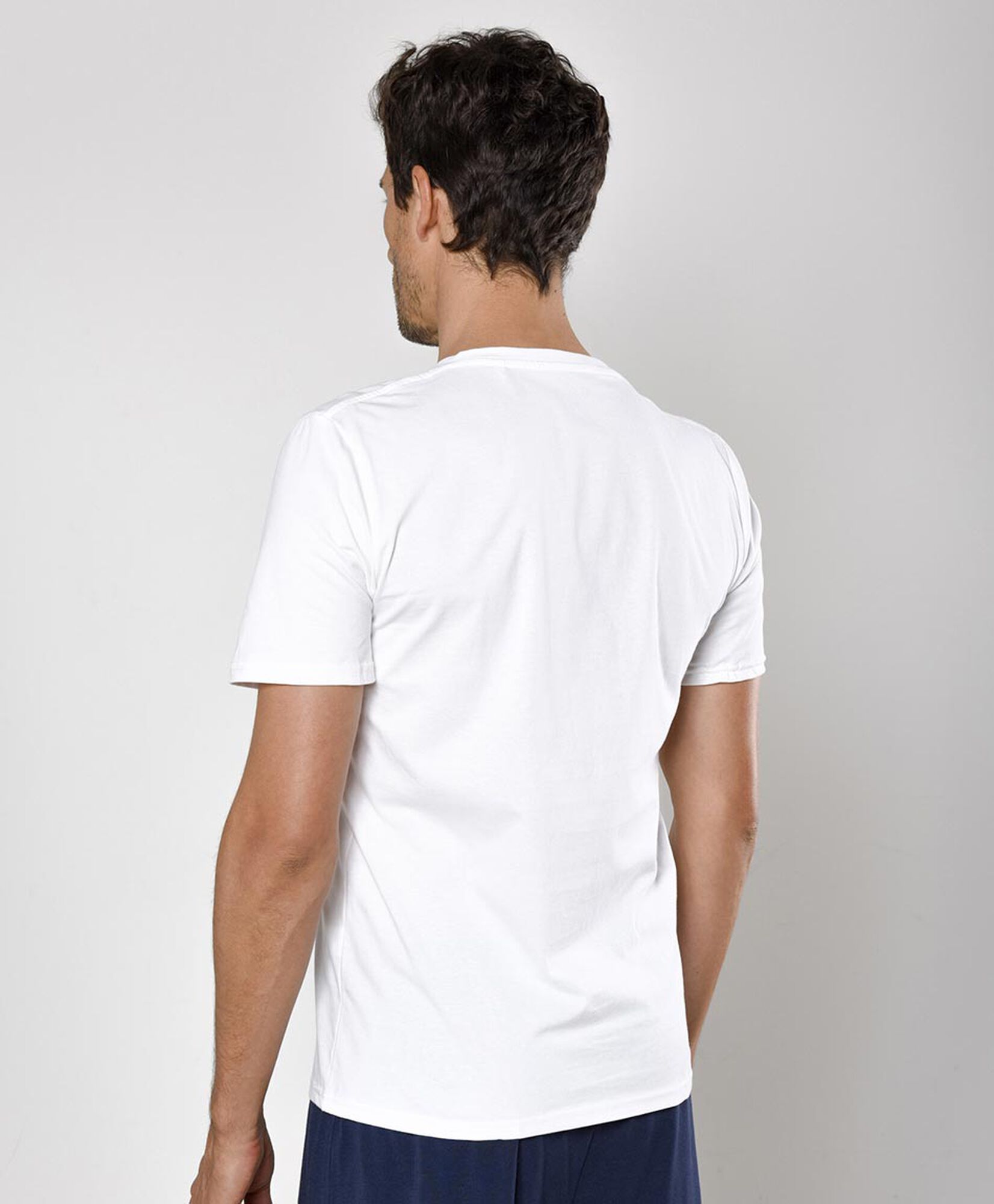 Camiseta manga corta cuello en v Camiseta manga corta cuello en v