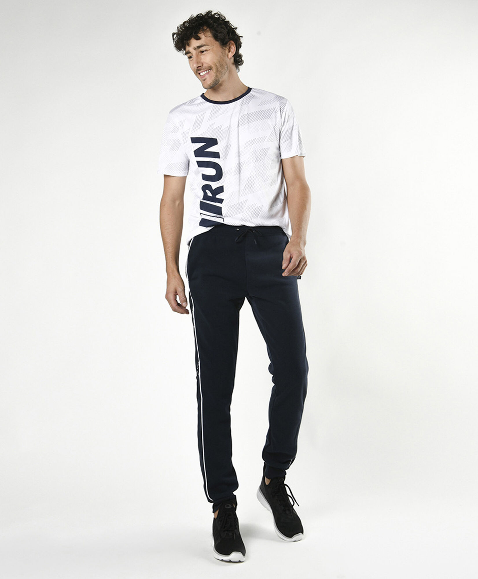 Pantalón deportivo hombre línea lateral Pantalón deportivo hombre línea lateral