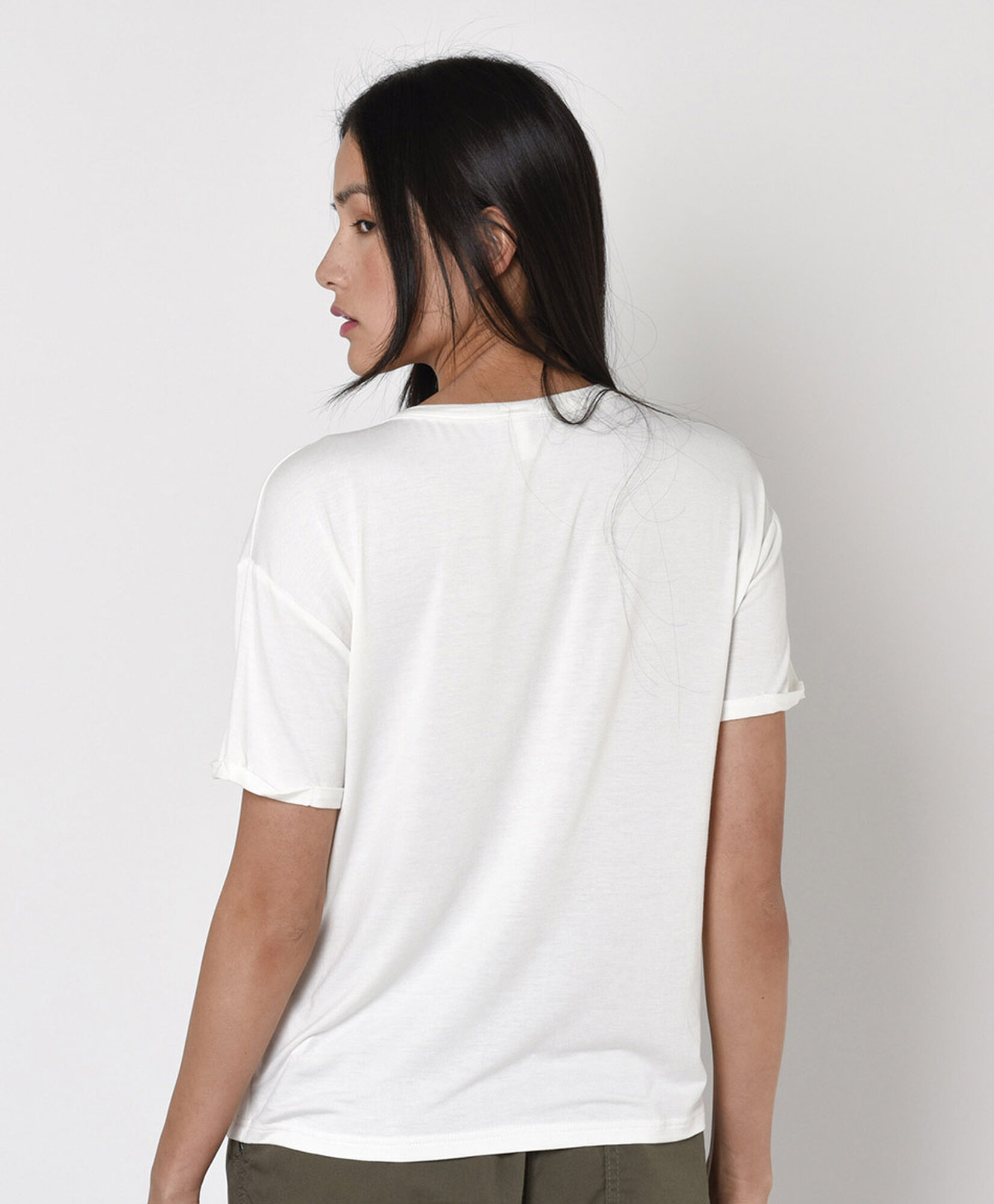 Polera mujer mensaje bordado Polera mujer mensaje bordado