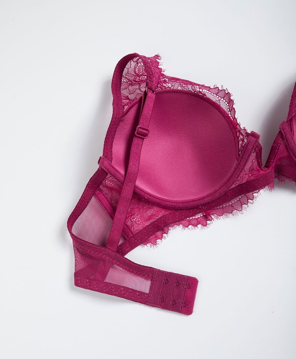 Sost&eacute;n mujer floreado encajes