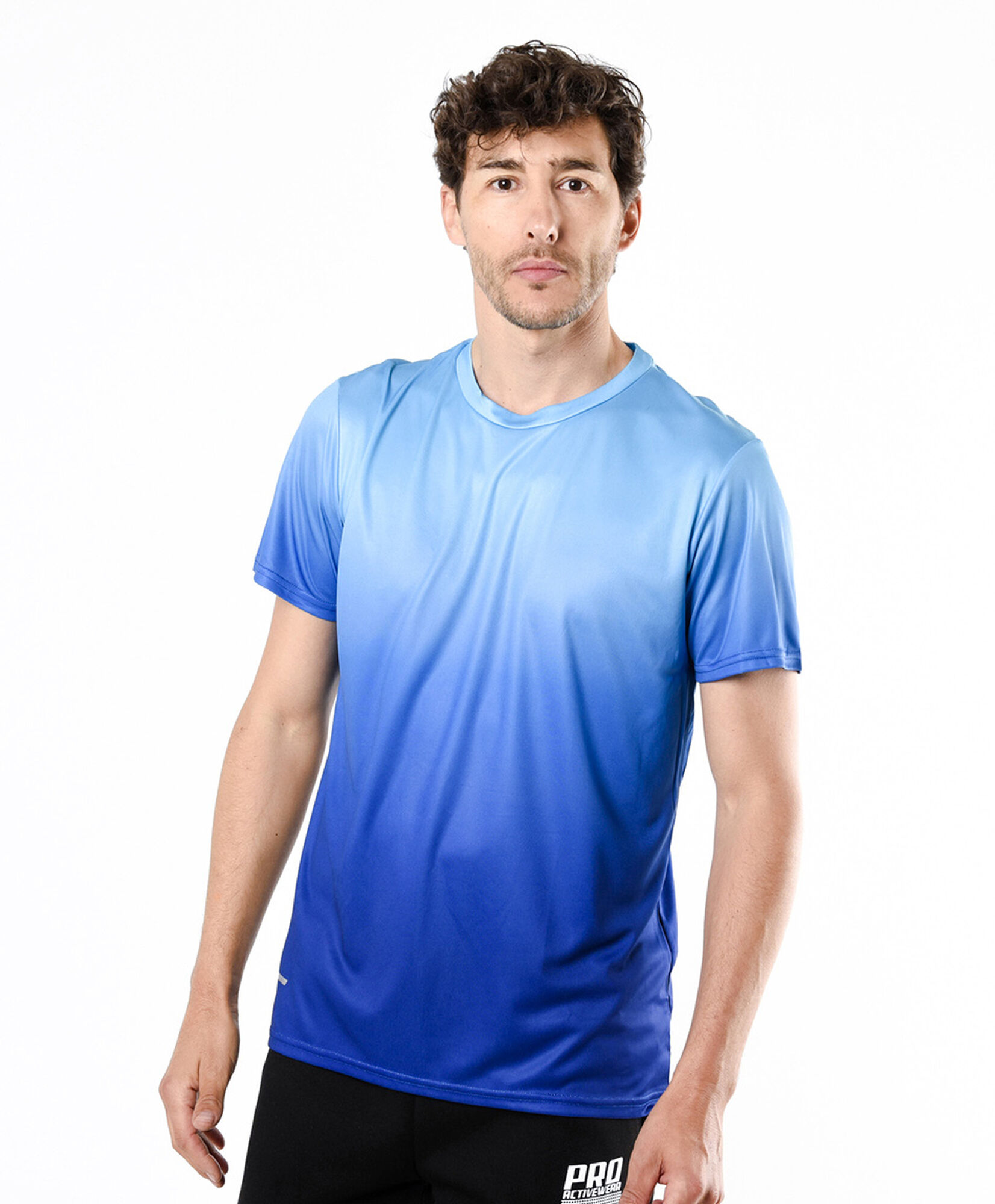 Polera deportiva hombre degradé azul Polera deportiva hombre degradé azul