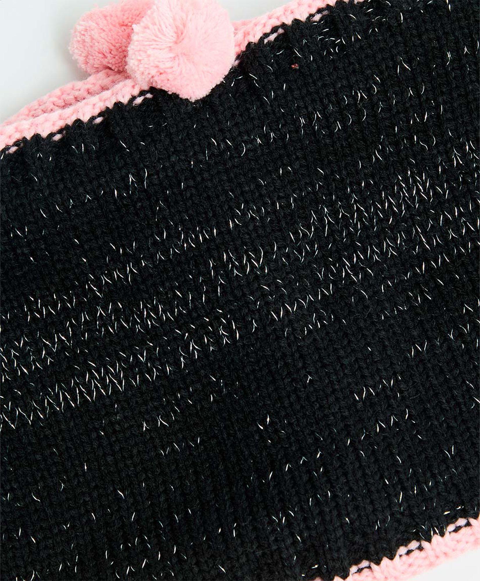 Cuello niña pompones rosados Cuello niña pompones rosados