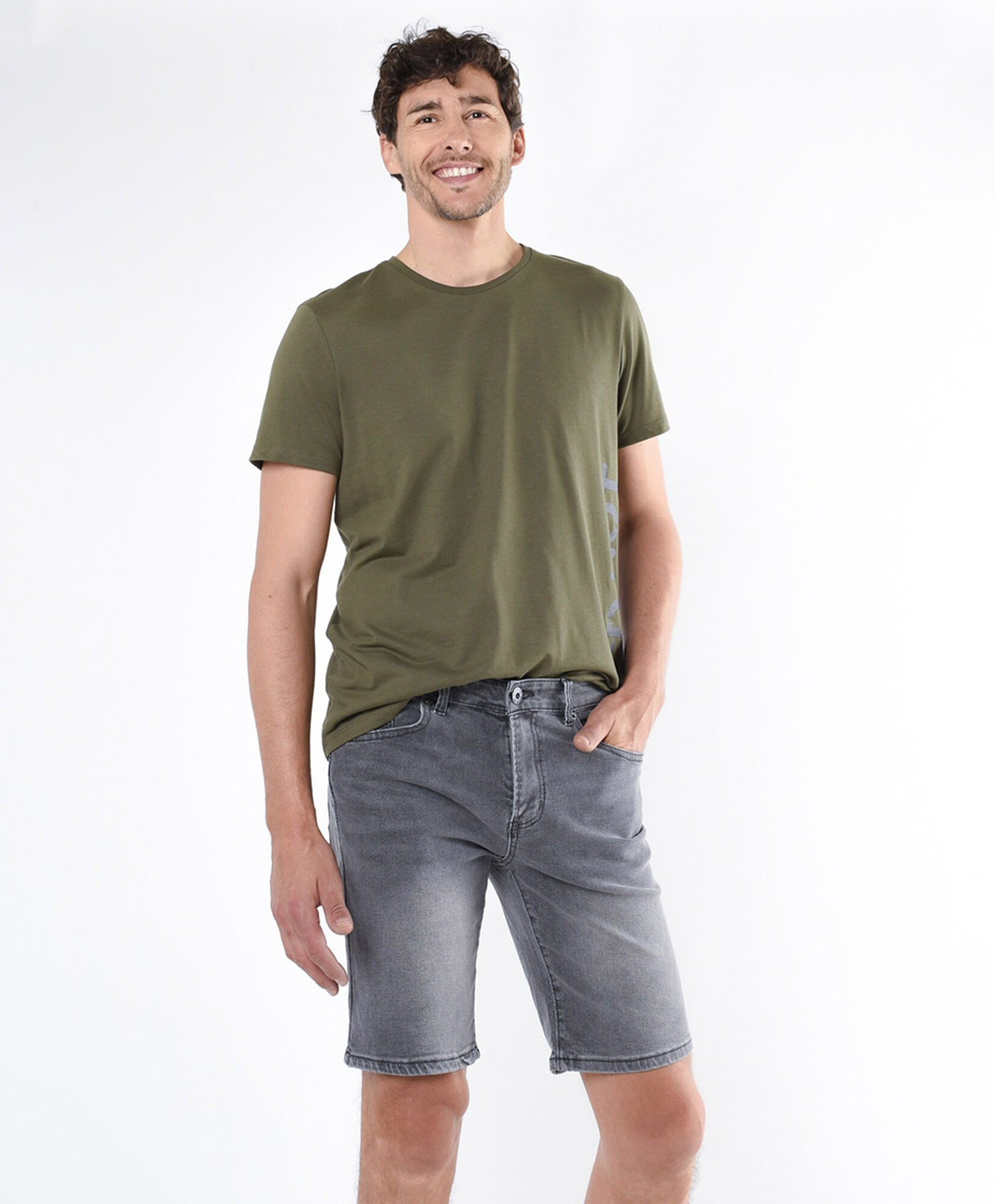 Bermuda hombre mezclilla desgastada Bermuda hombre mezclilla desgastada