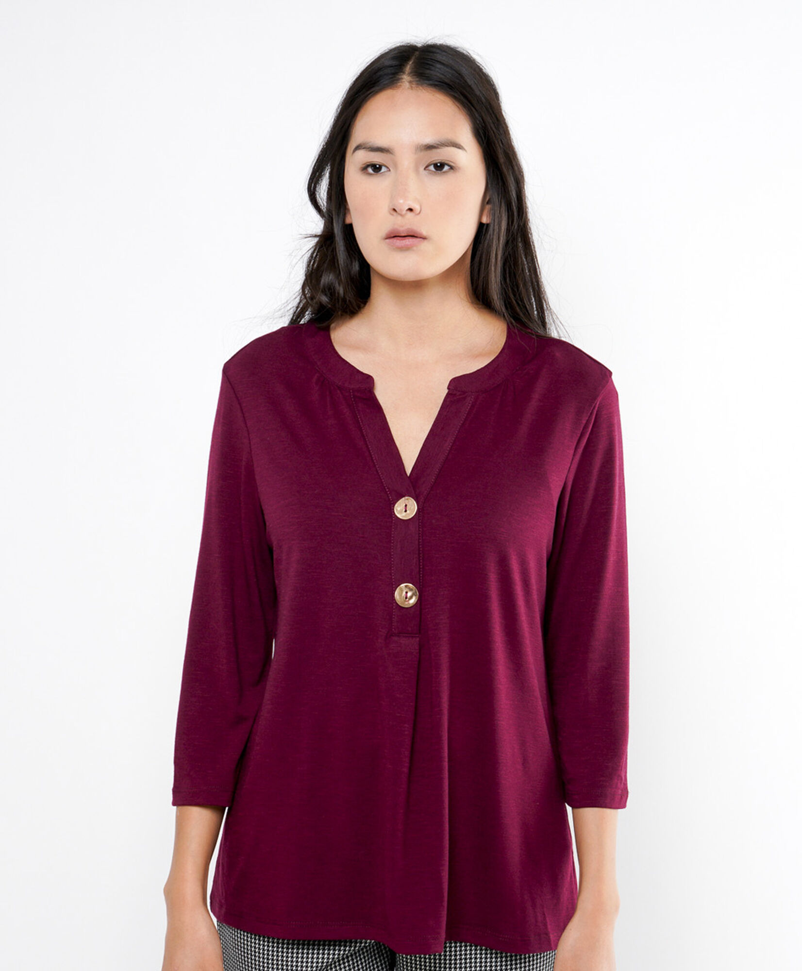 Polera mujer doble botón roja Polera mujer doble botón roja