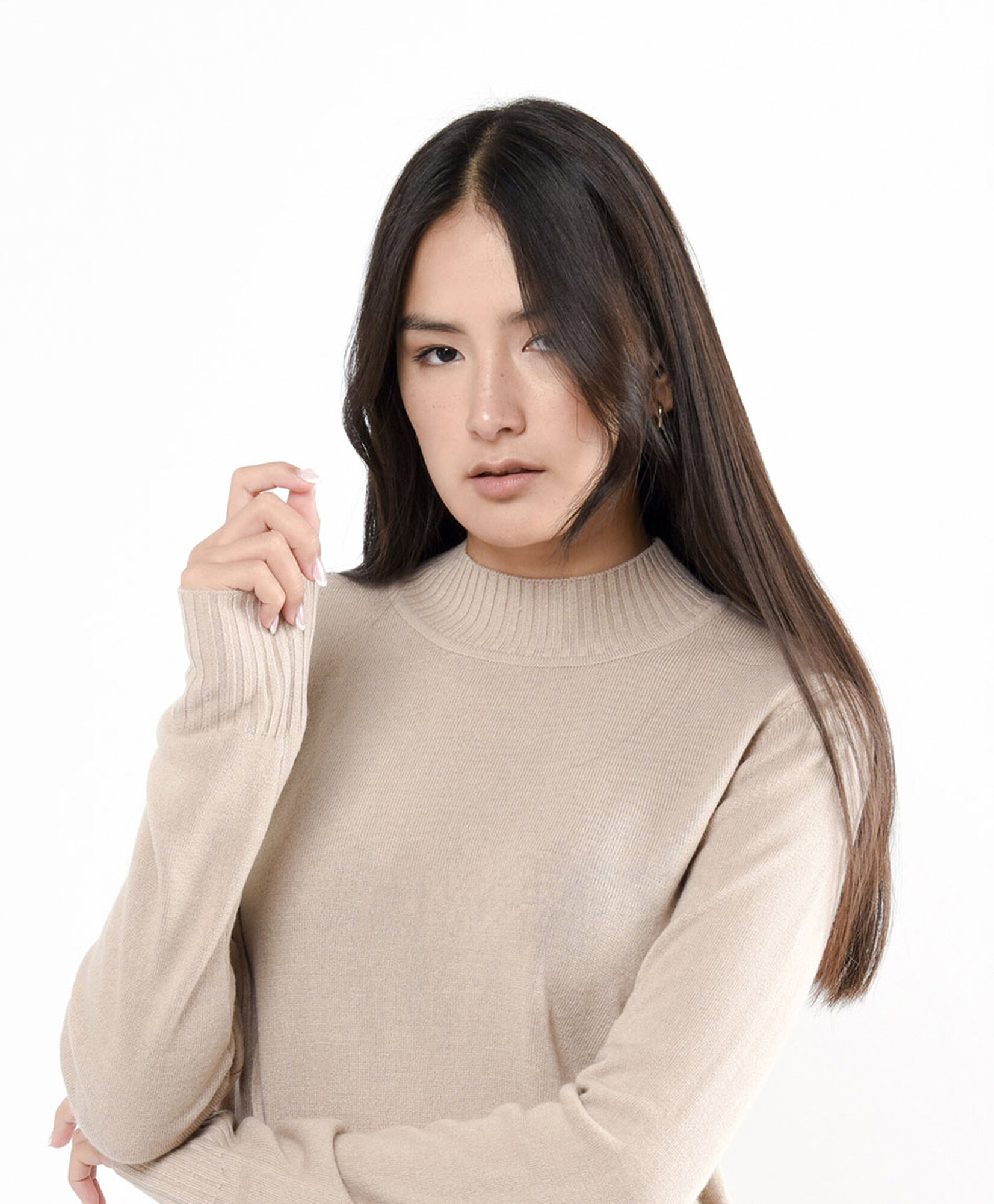 Sweater mujer beige cuello medio Sweater mujer beige cuello medio