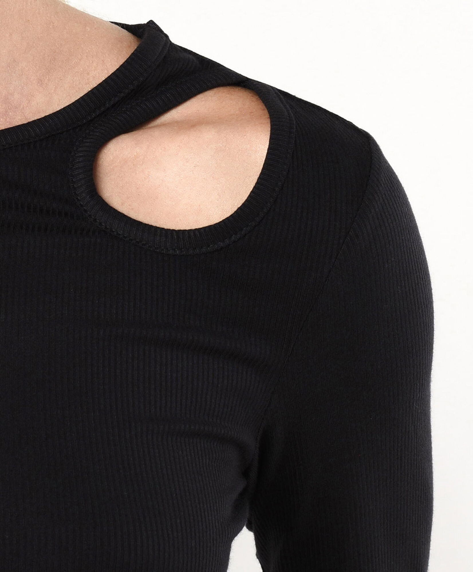 Polera mujer cut out manga larga Polera mujer cut out manga larga