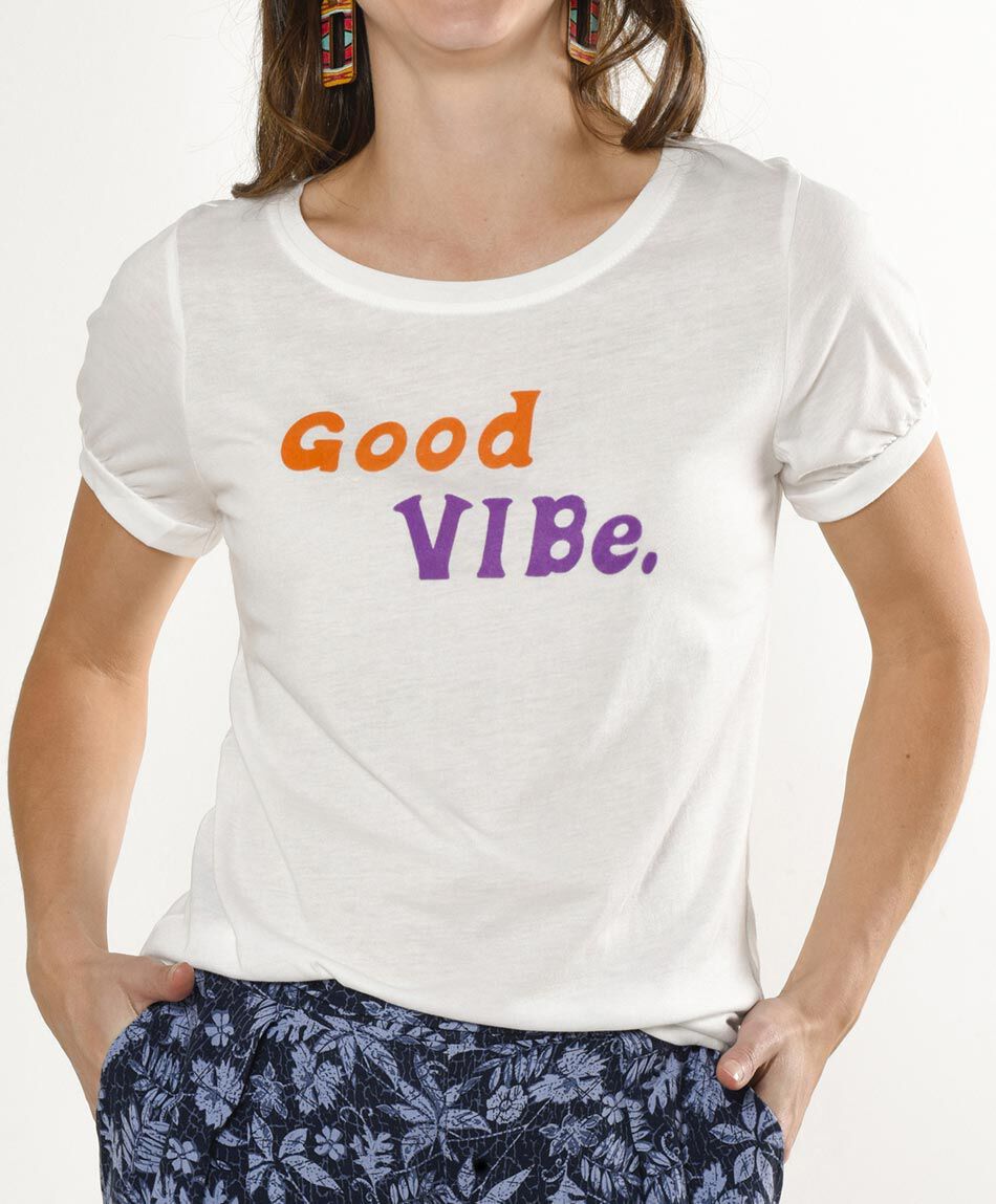 Polera manga corta cuello redondo