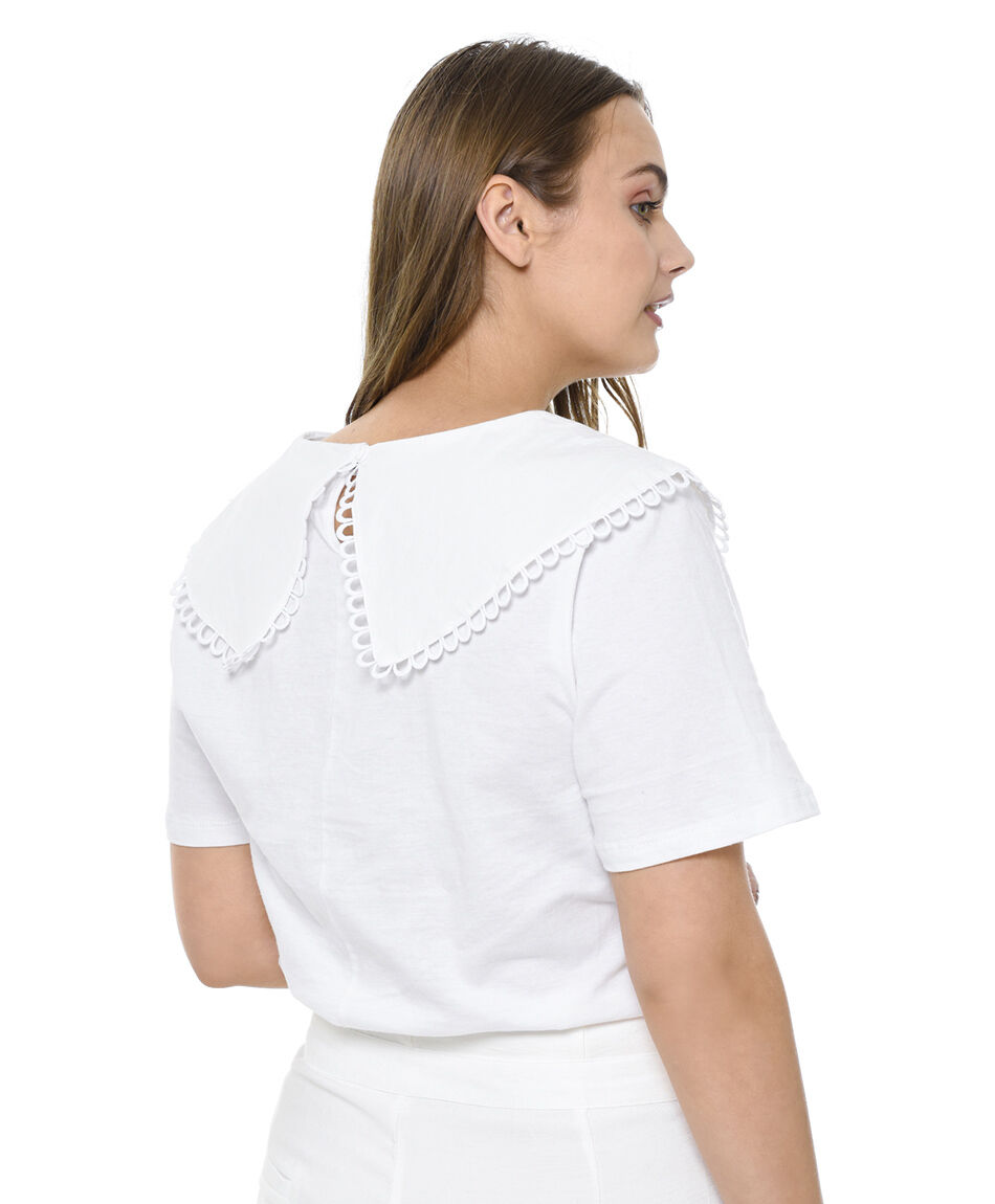 Polera detalle cuello