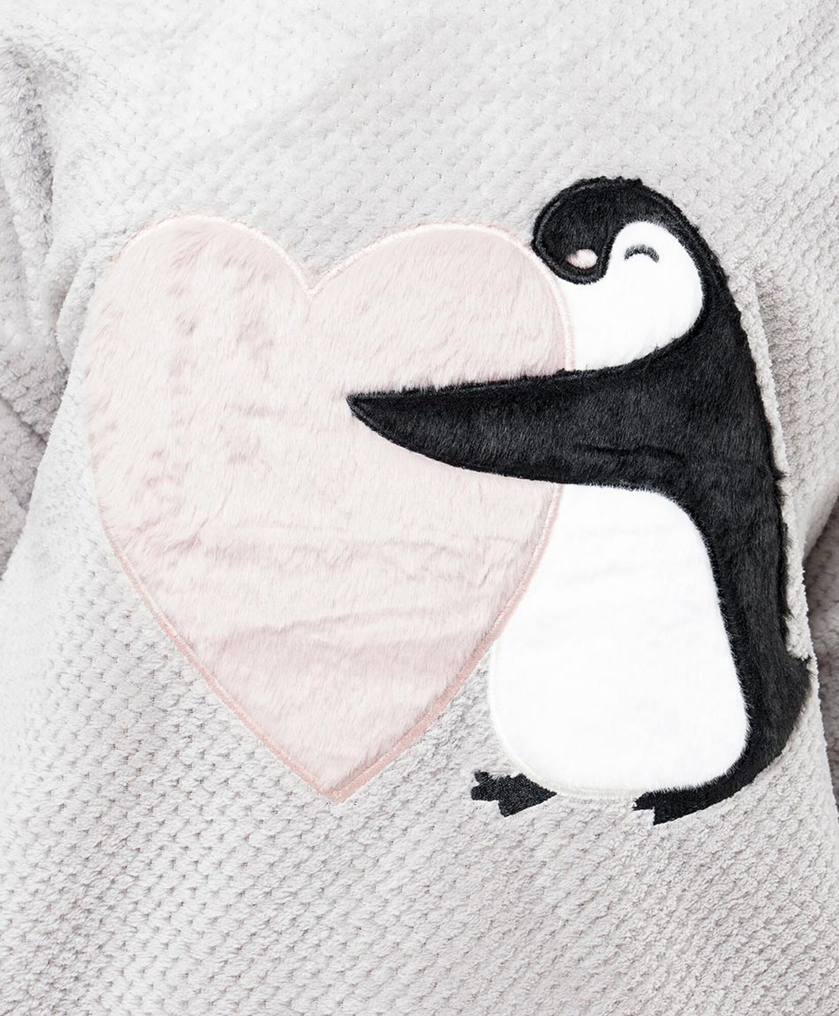 Pijama mujer pingüino con corazón Pijama mujer pingüino con corazón
