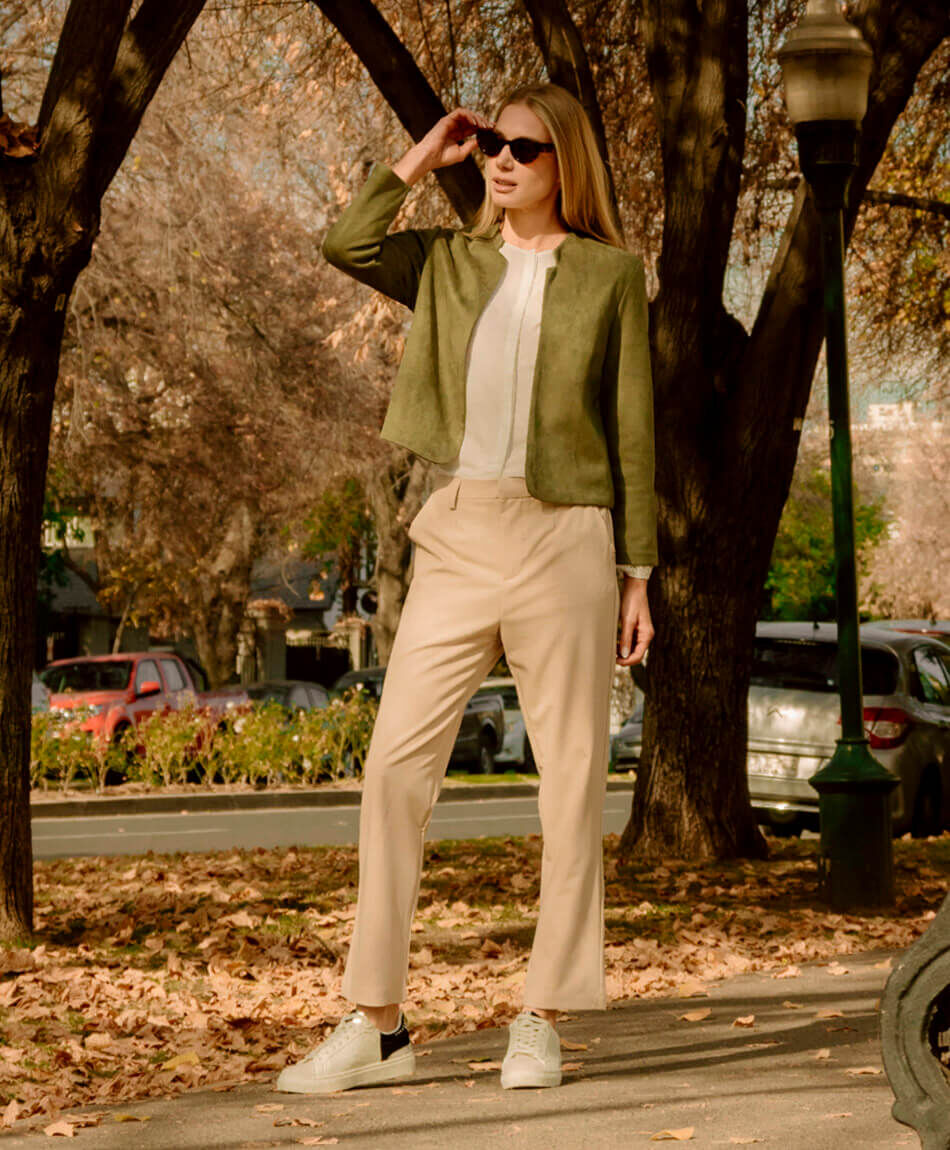 Pantal&oacute;n mujer beige