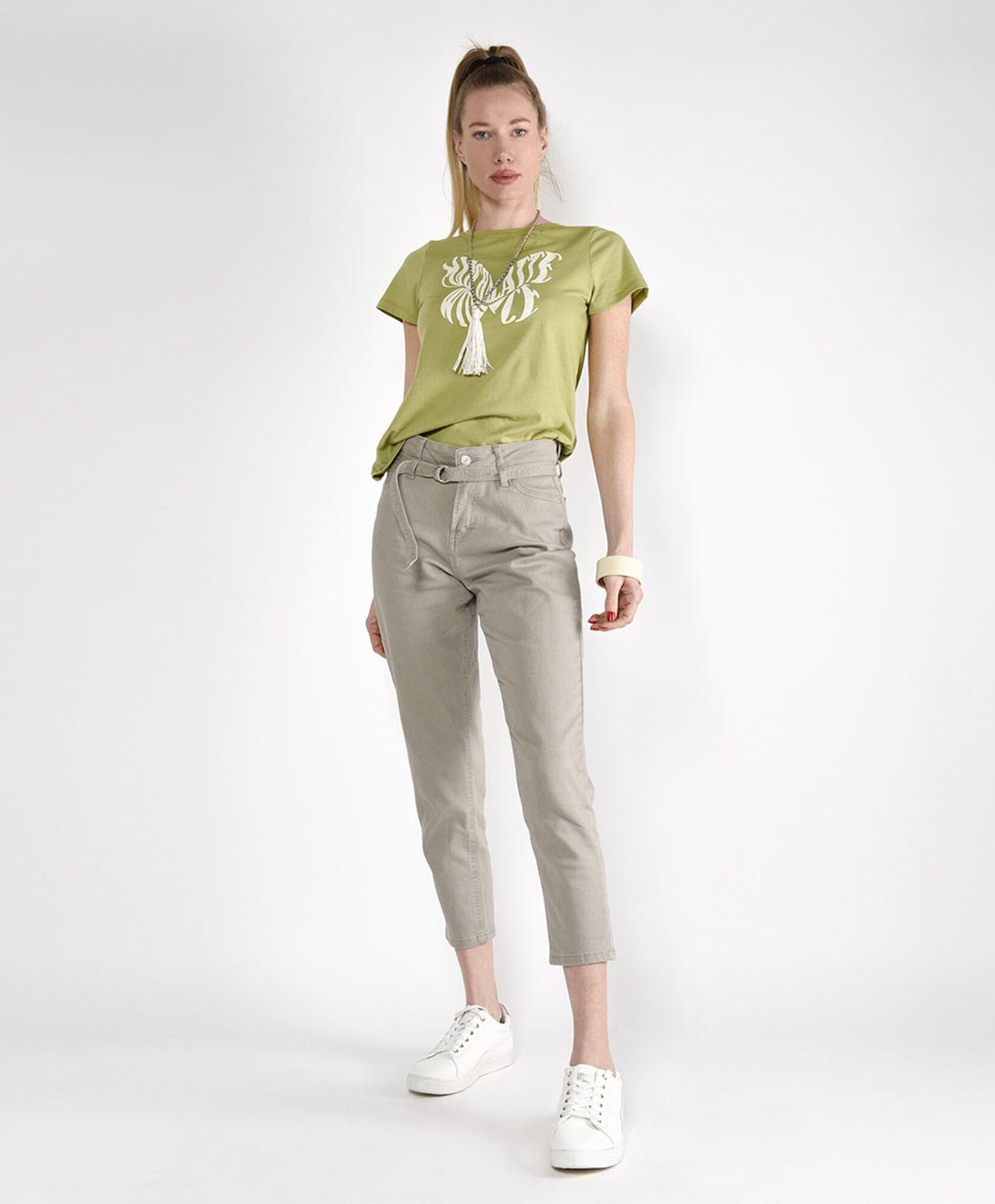 Jeans tiro alto lazo Jeans tiro alto lazo