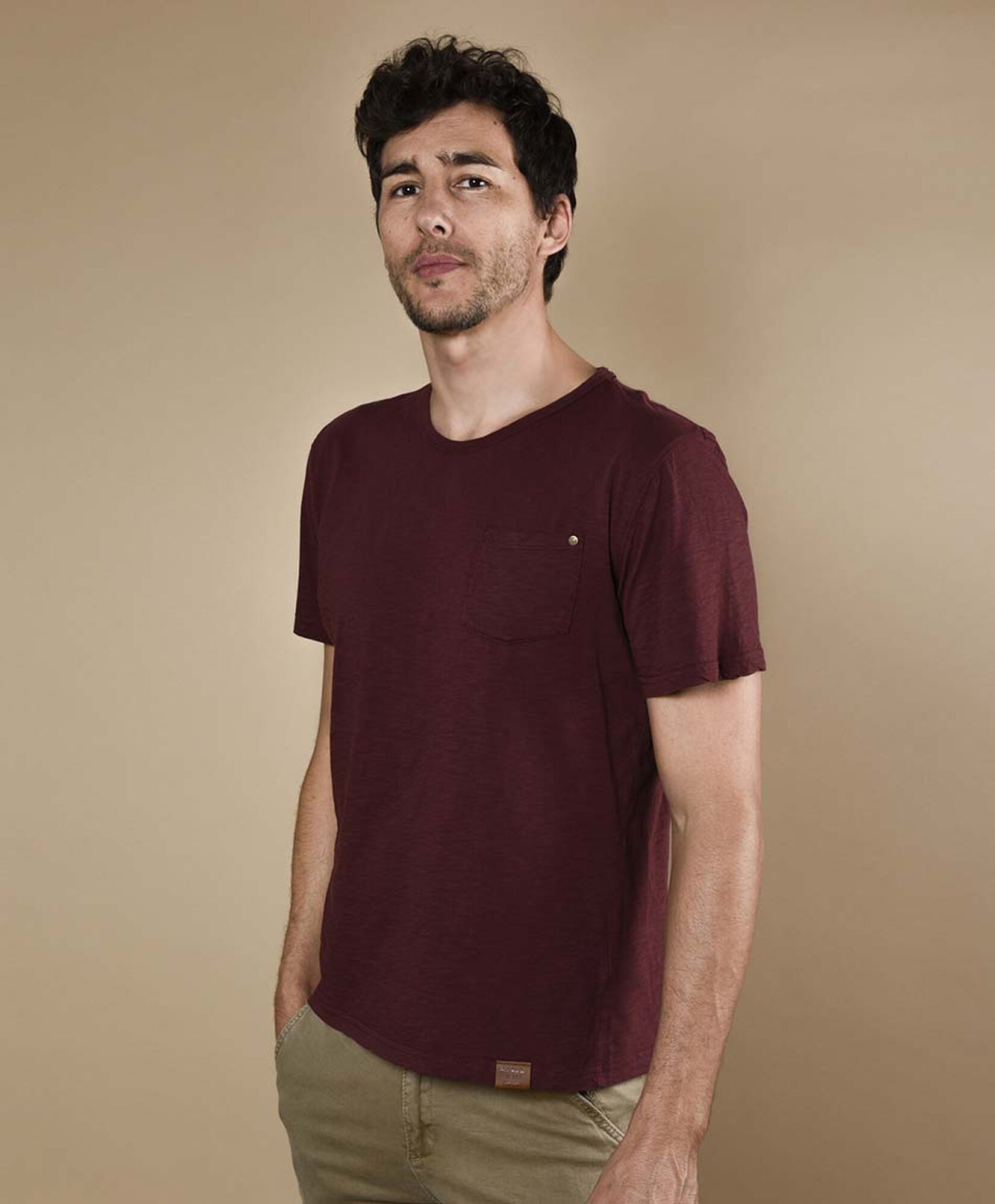 Polera manga corta cuello redondo Polera manga corta cuello redondo