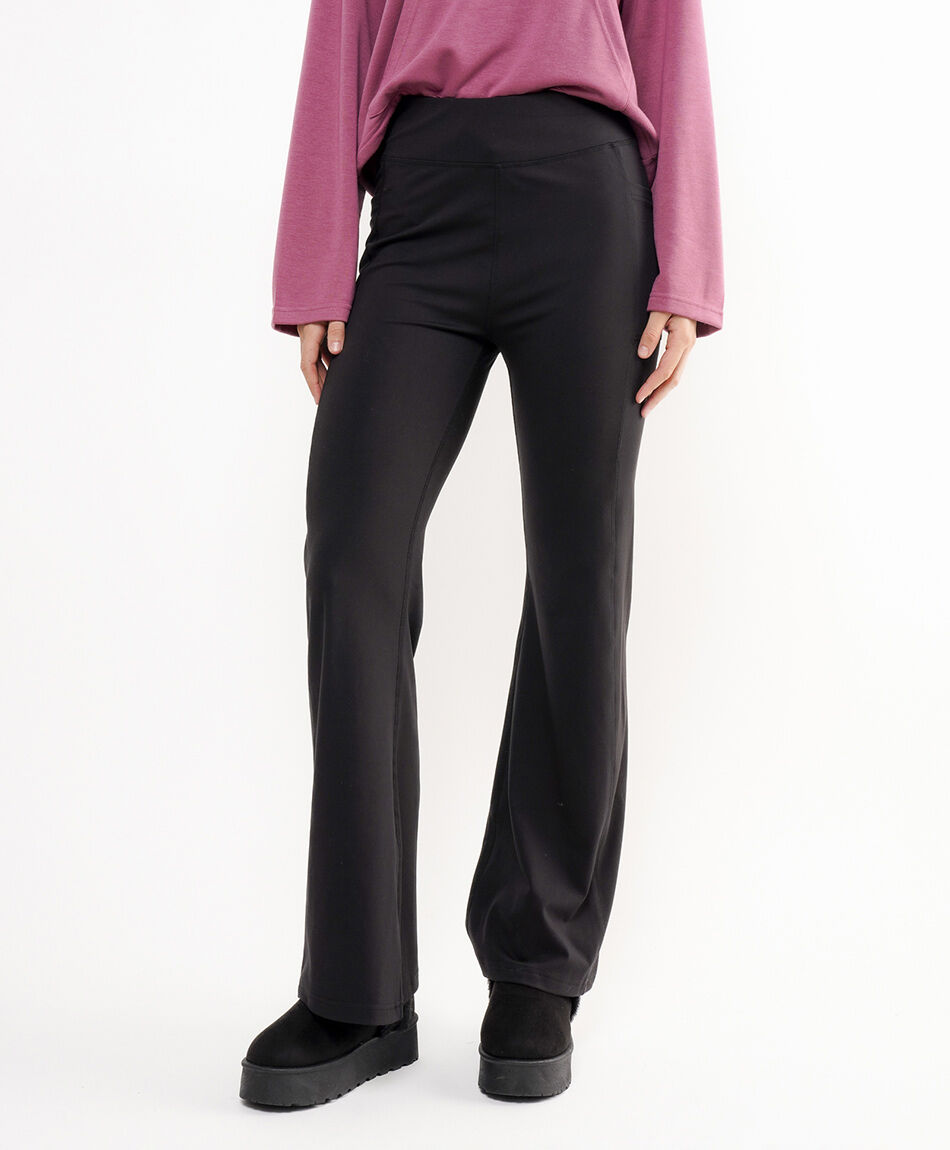 Pantal&oacute;n mujer corte flare