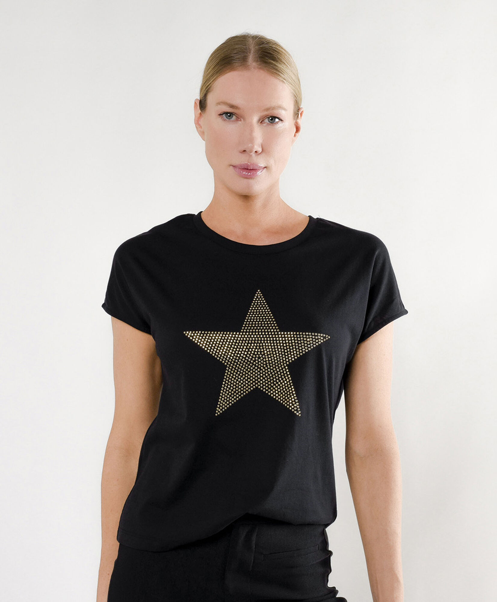 Polera mujer estrella tachas Polera mujer estrella tachas