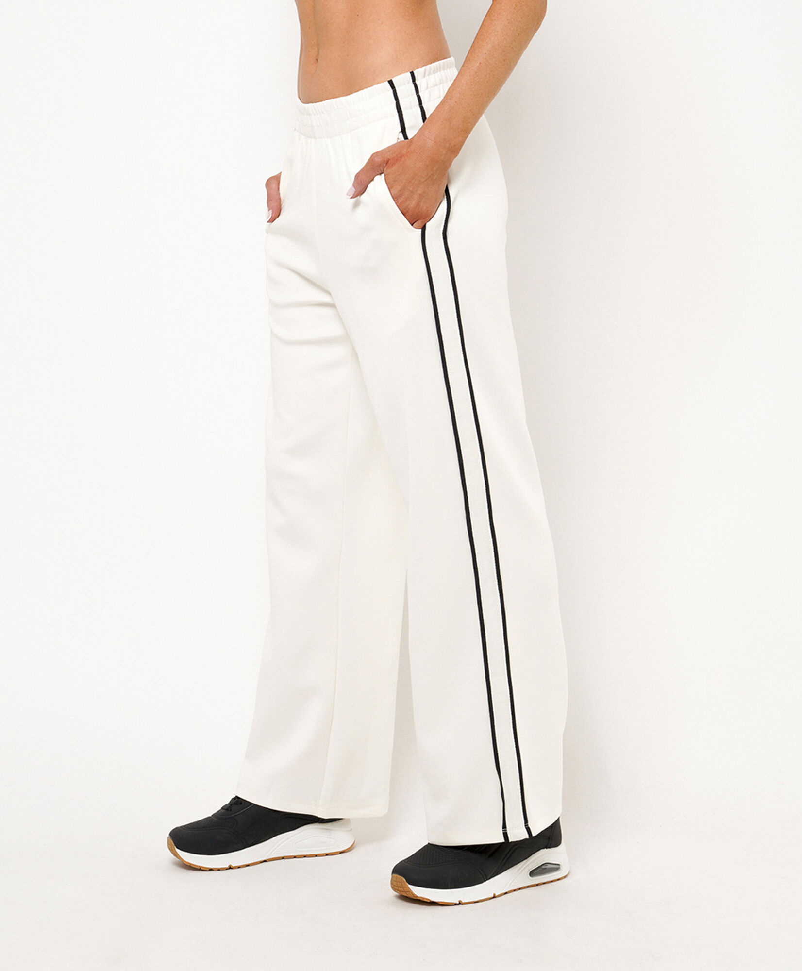 Pantalón deportivo mujer doble línea Pantalón deportivo mujer doble línea