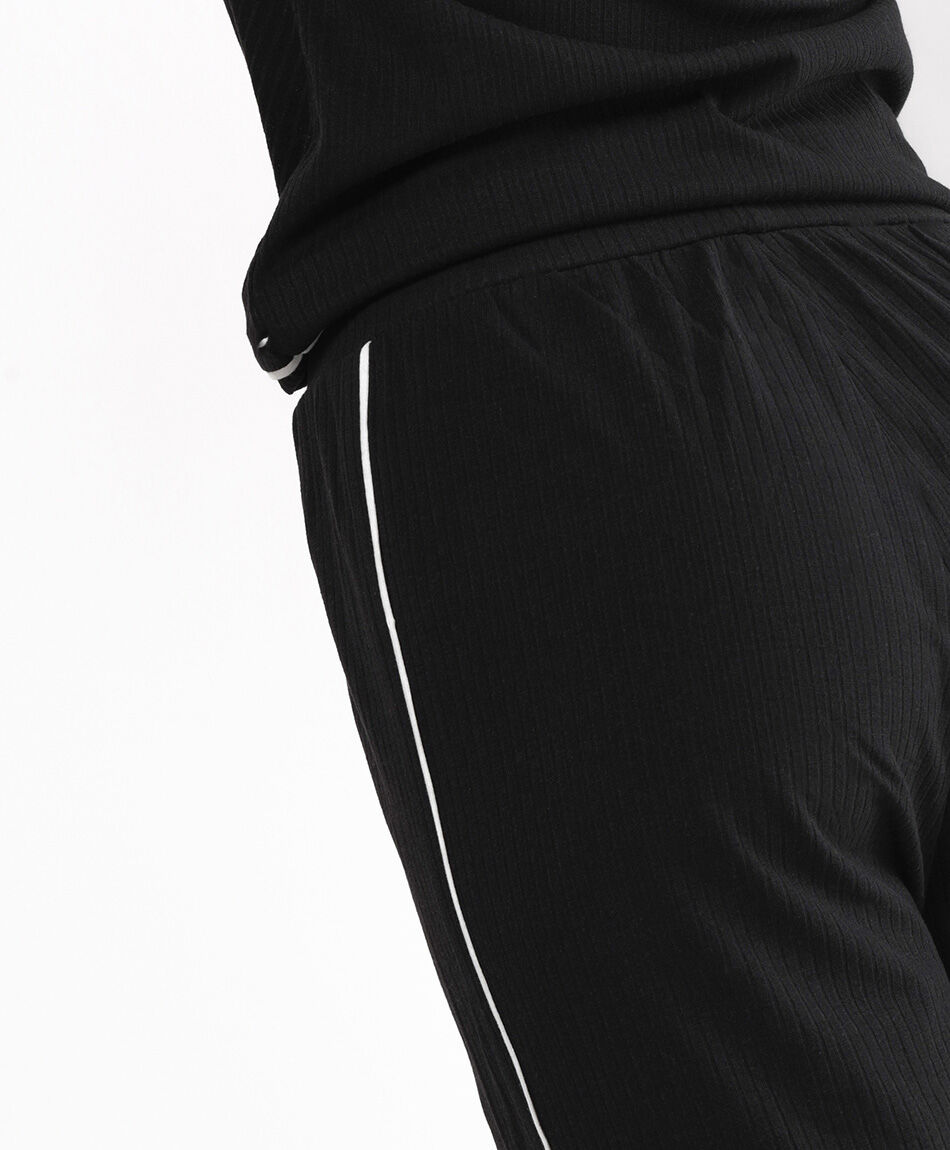 Pantal&oacute;n mujer acanalado