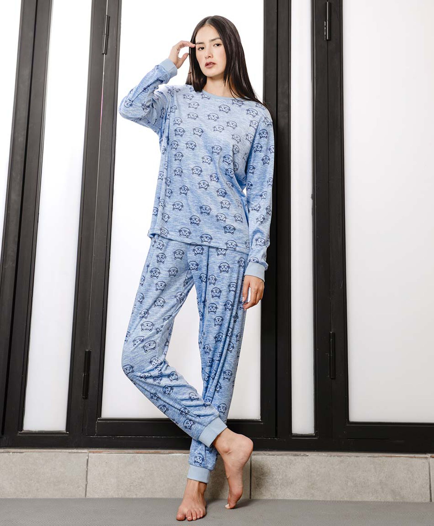 Pijama mujer micropolar gatitos Pijama mujer micropolar gatitos