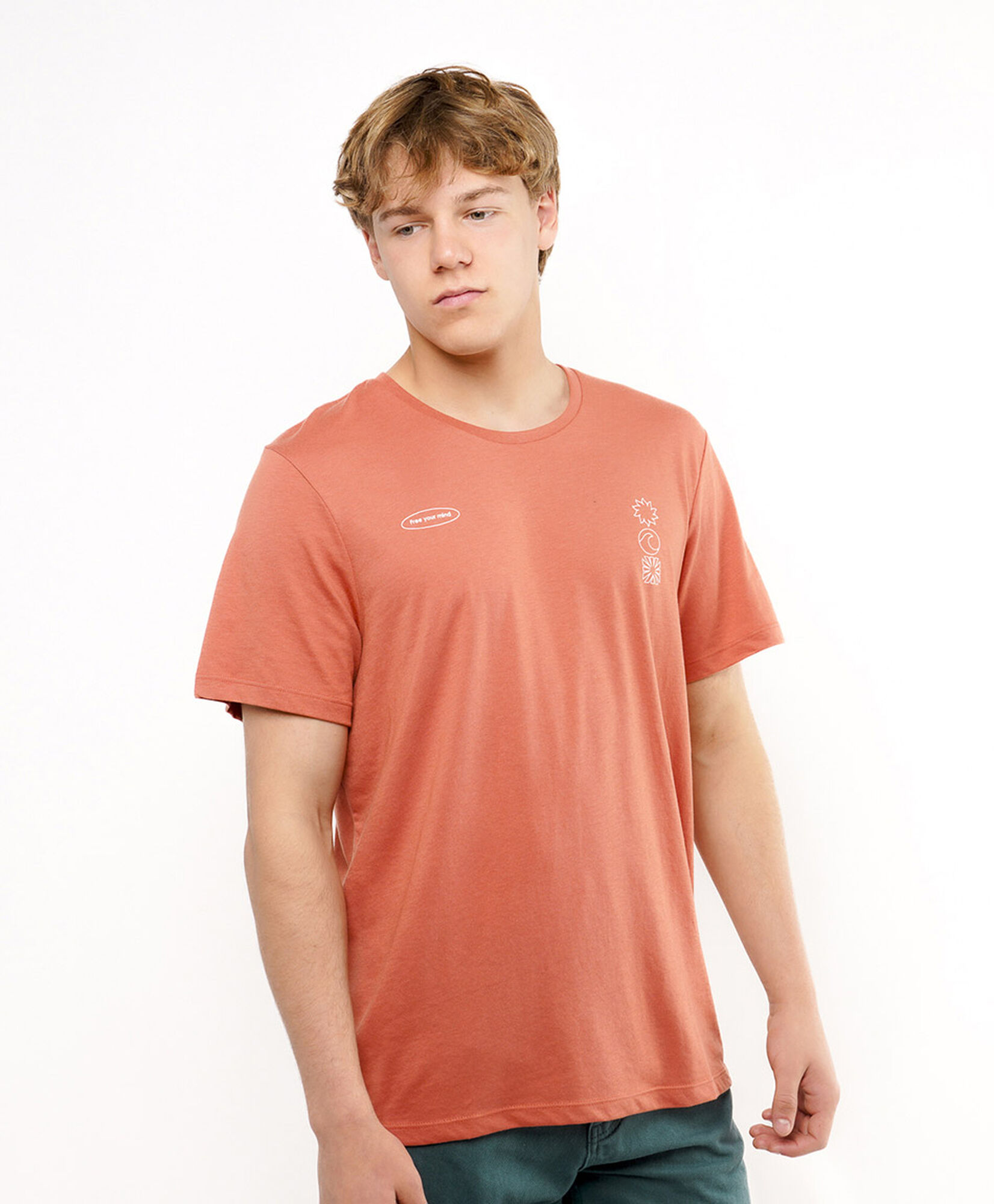 Polera hombre estampado doble free your mind Polera hombre estampado doble free your mind