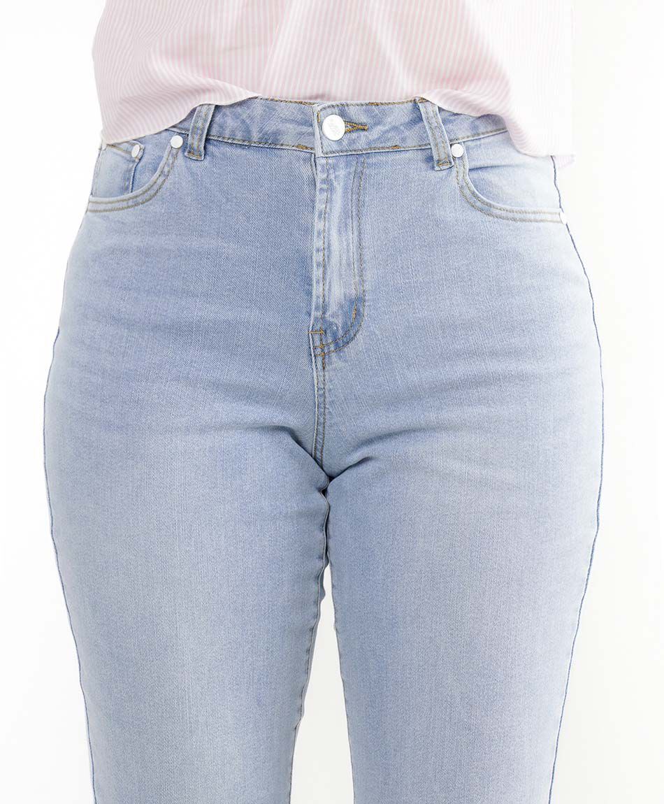 Jeans mujer detalle basta