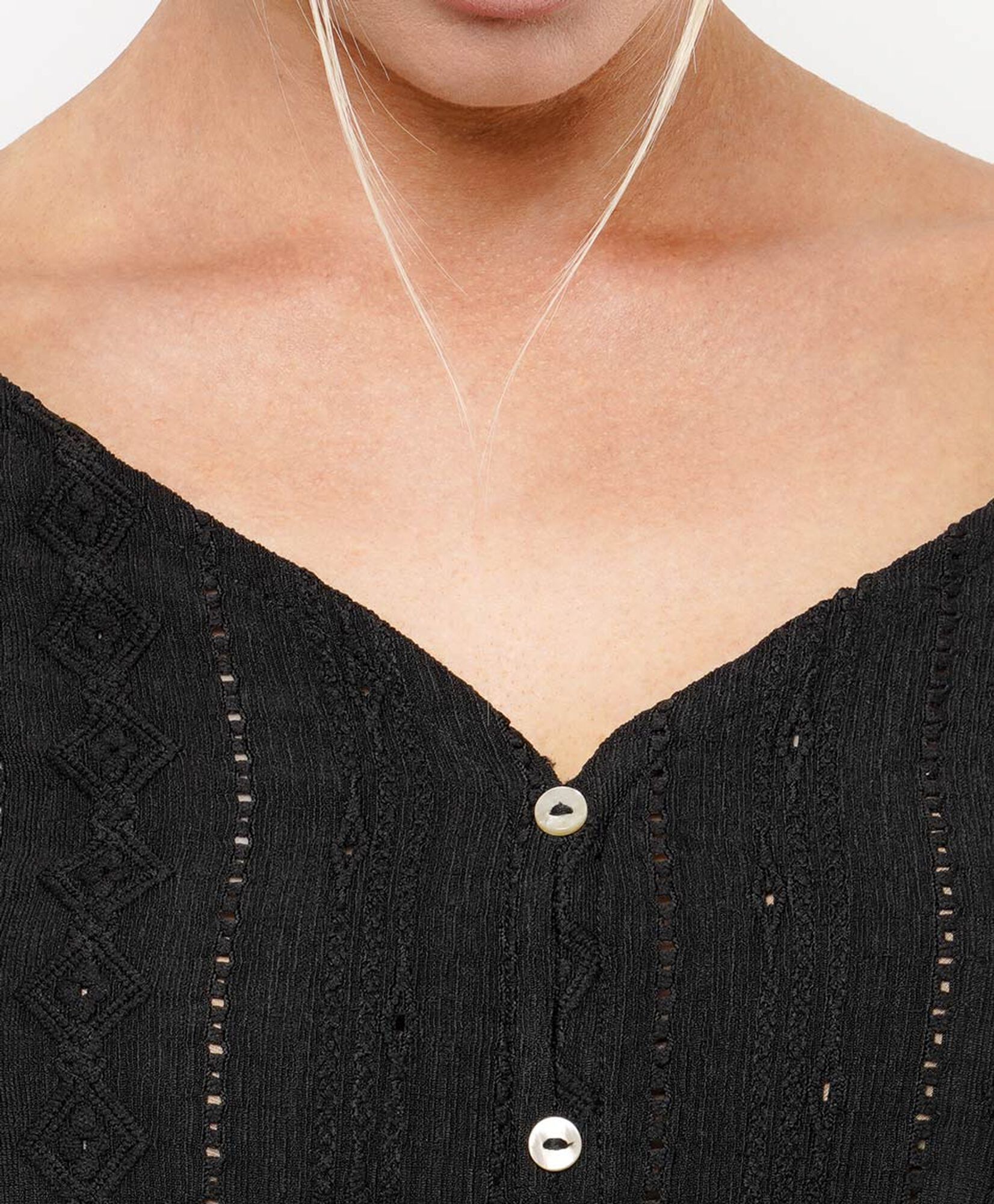 Polera mujer botones texturada Polera mujer botones texturada