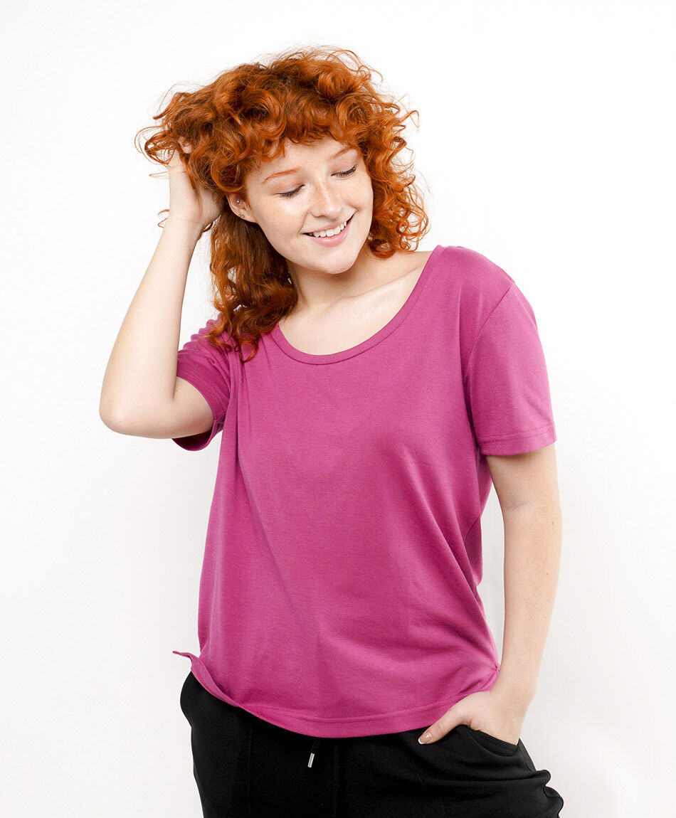 Polera mujer cl&aacute;sica fucsia