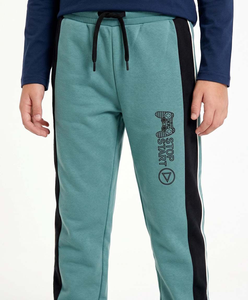 Pantal&oacute;n buzo ni&ntilde;o bicolor