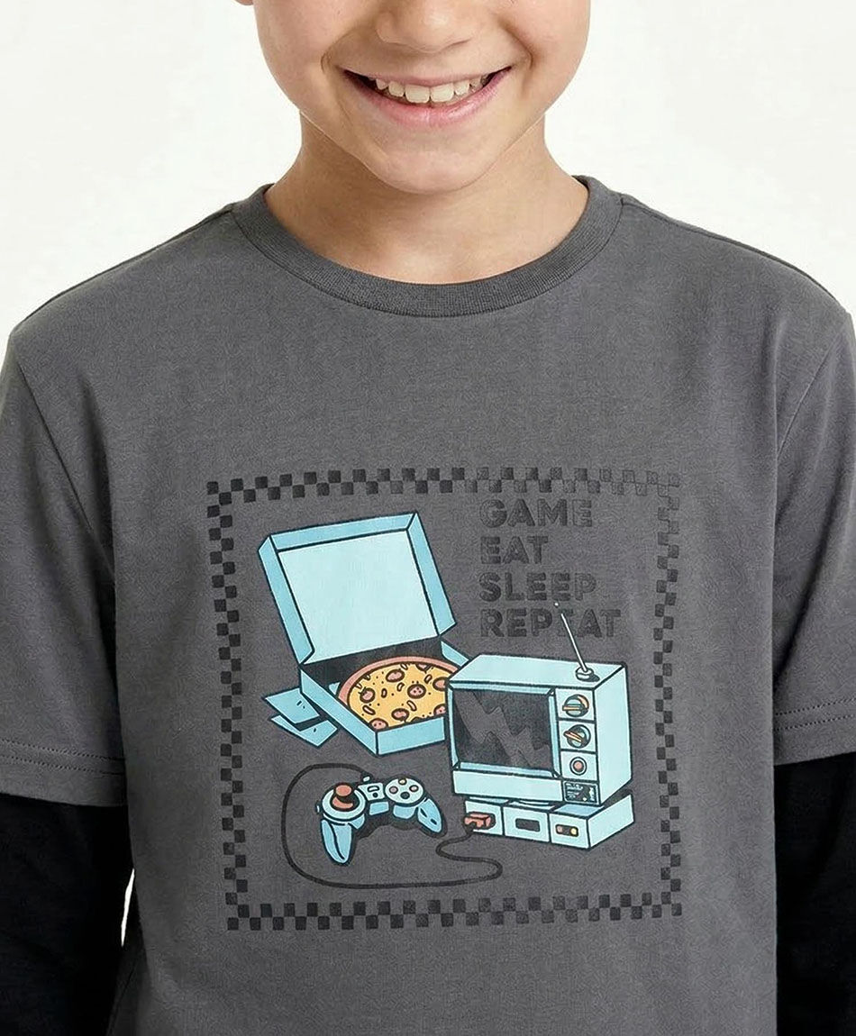 Polera ni&ntilde;o estaci&oacute;n de juego