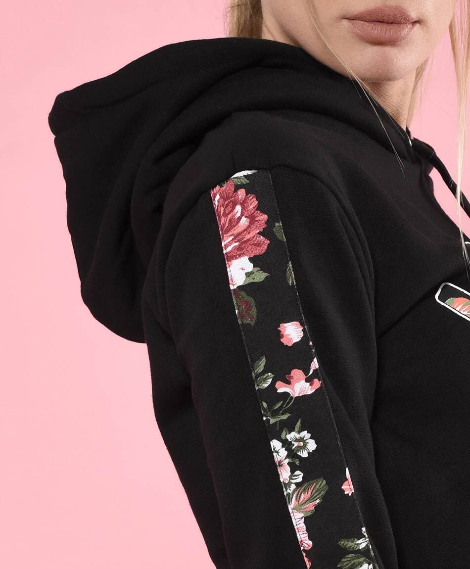Poler&oacute;n deportivo mujer flores