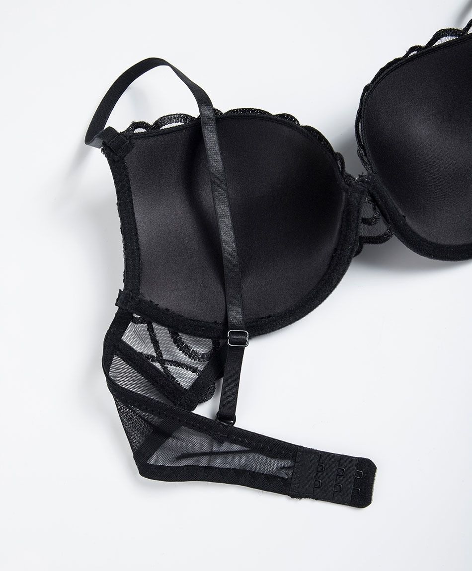 Sost&eacute;n mujer dise&ntilde;o cintas