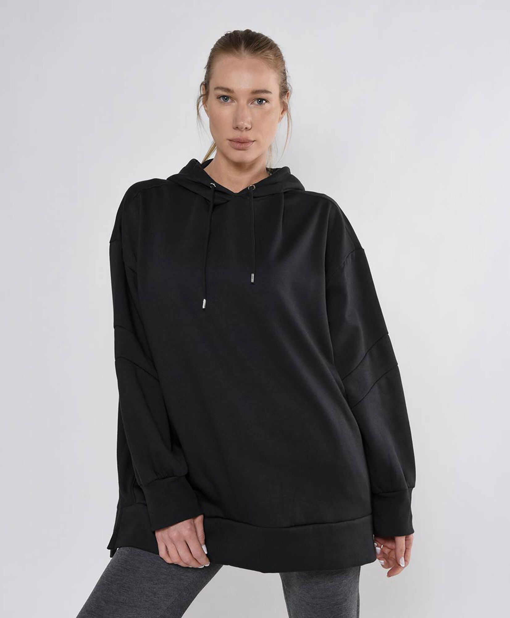 Polerón mujer liso oversize extra largo Polerón mujer liso oversize extra largo