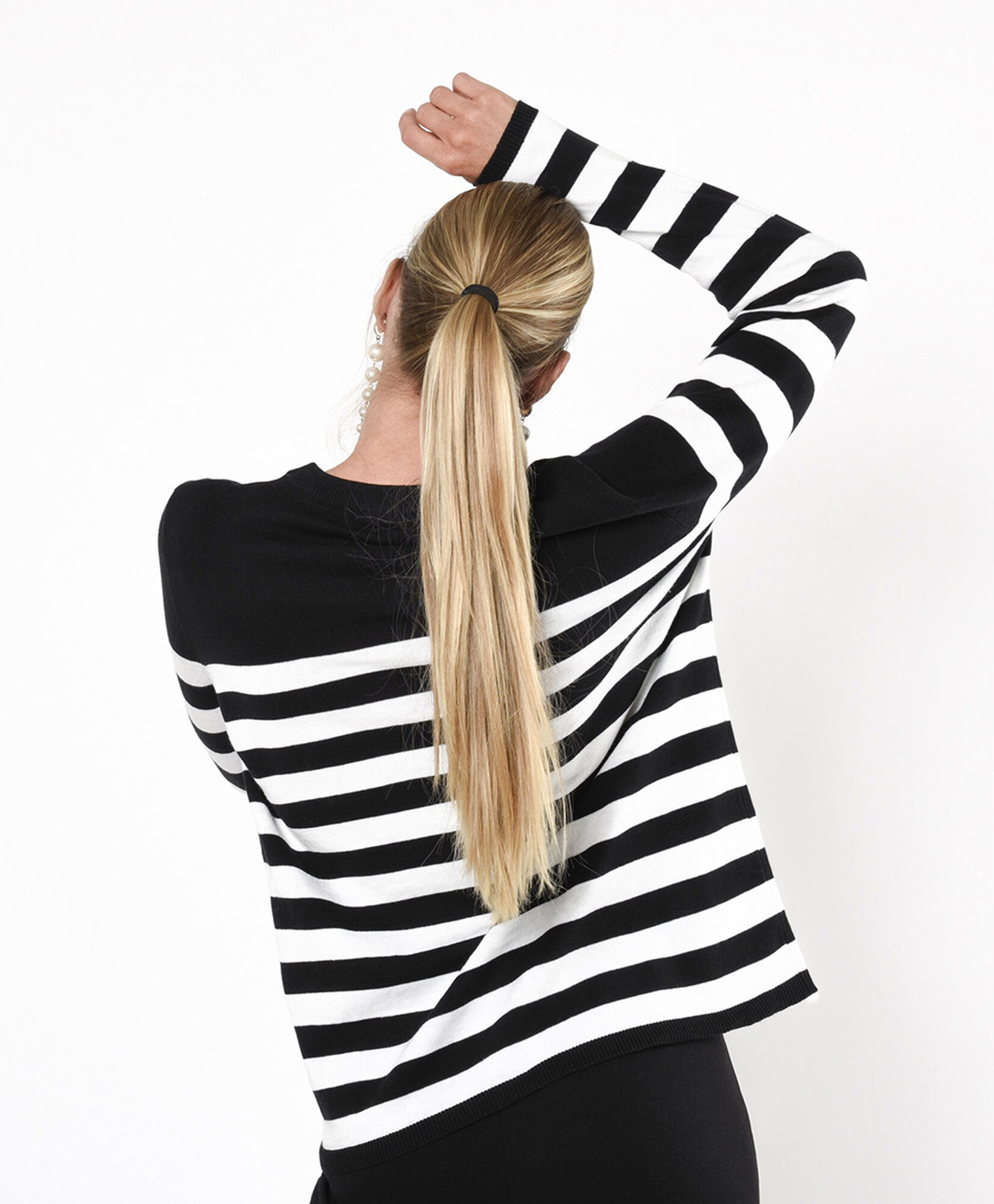 Sweater mujer rayas blanco y negro Sweater mujer rayas blanco y negro