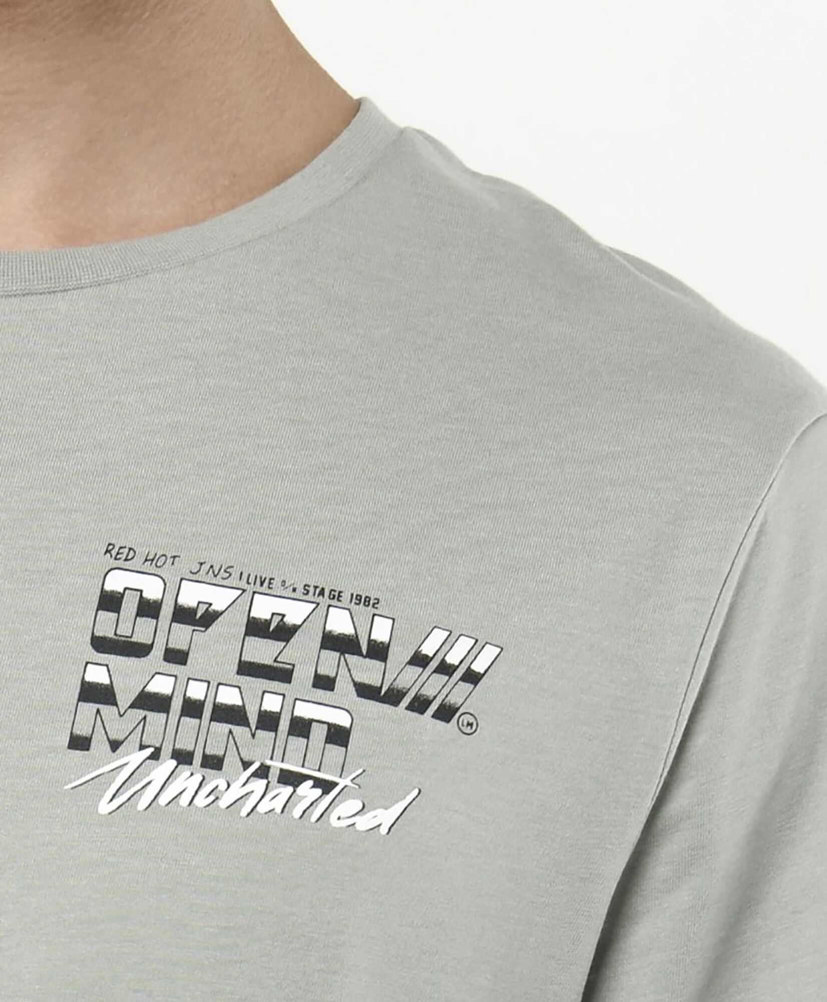 Polera hombre doble estampado rock Polera hombre doble estampado rock