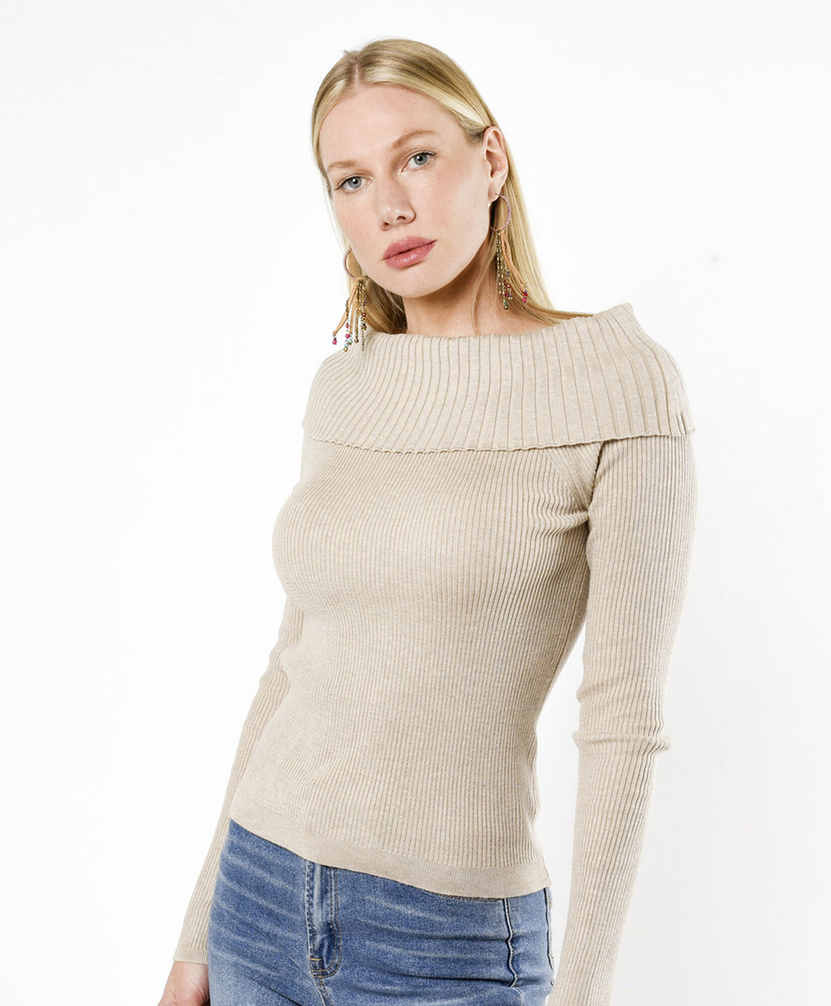 Sweater mujer cuello alto ancho Sweater mujer cuello alto ancho
