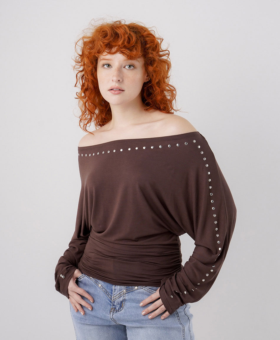 Polera mujer tachas