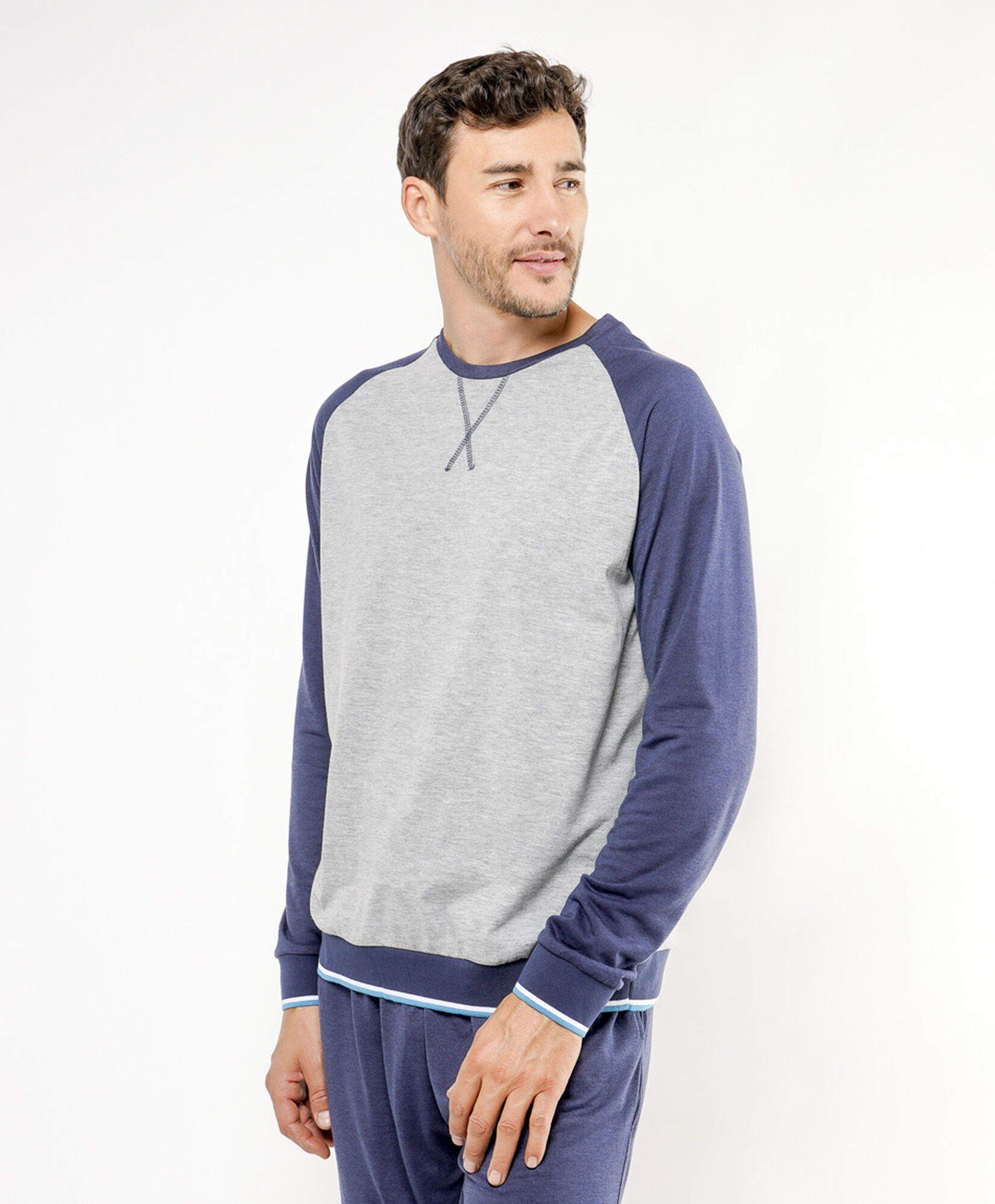 Pijama hombre bicolor Pijama hombre bicolor