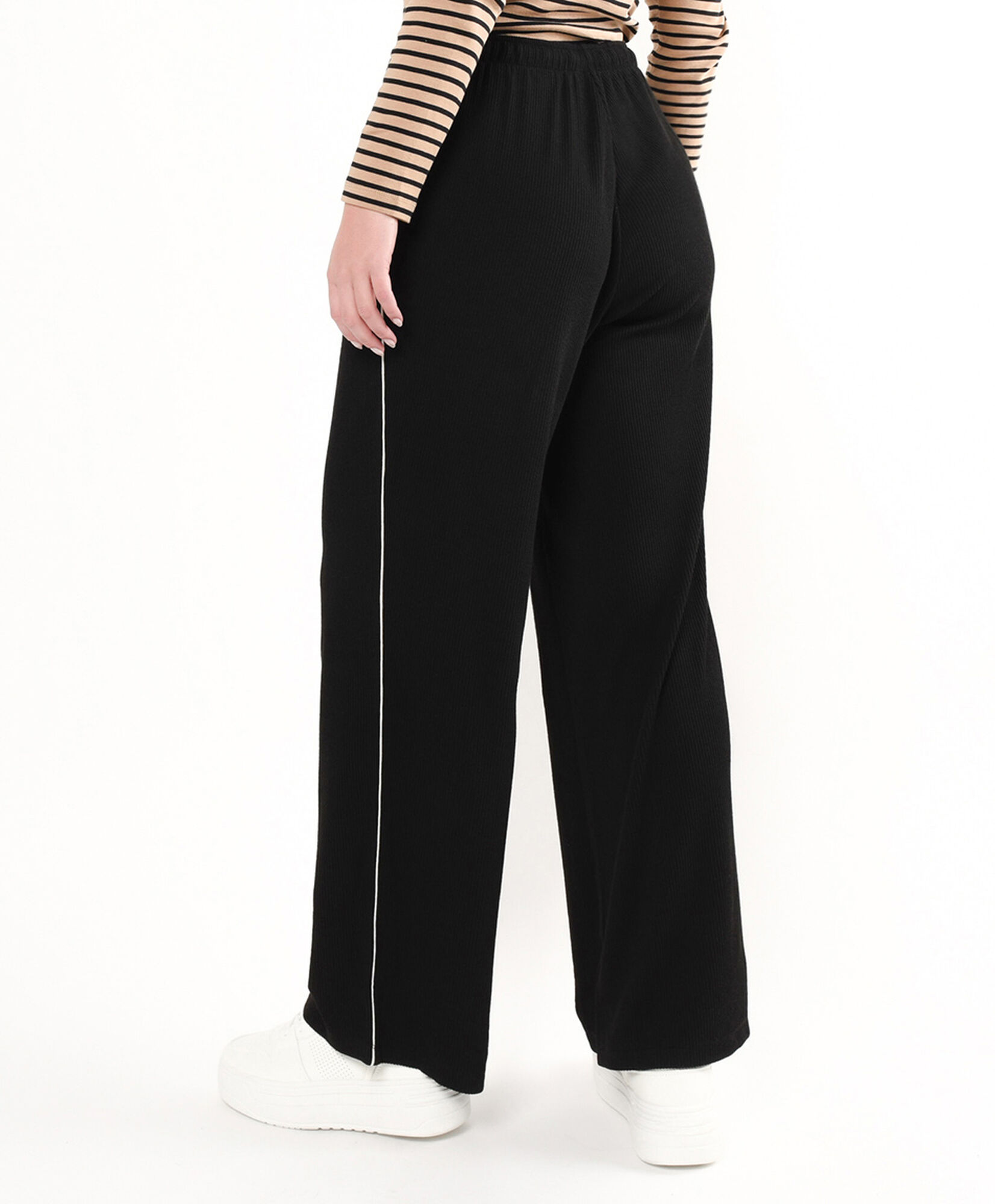 Pantalón mujer línea lateral wide Pantalón mujer línea lateral wide