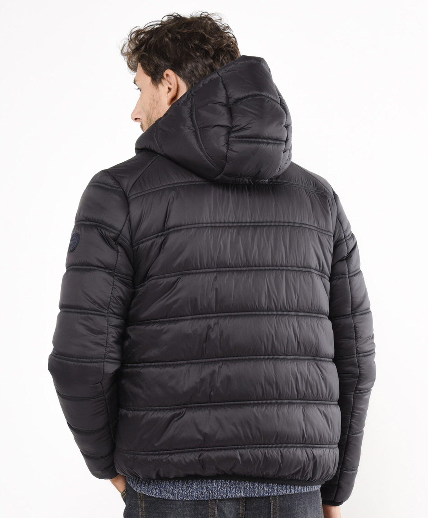 Parka hombre acolchada negra Parka hombre acolchada negra