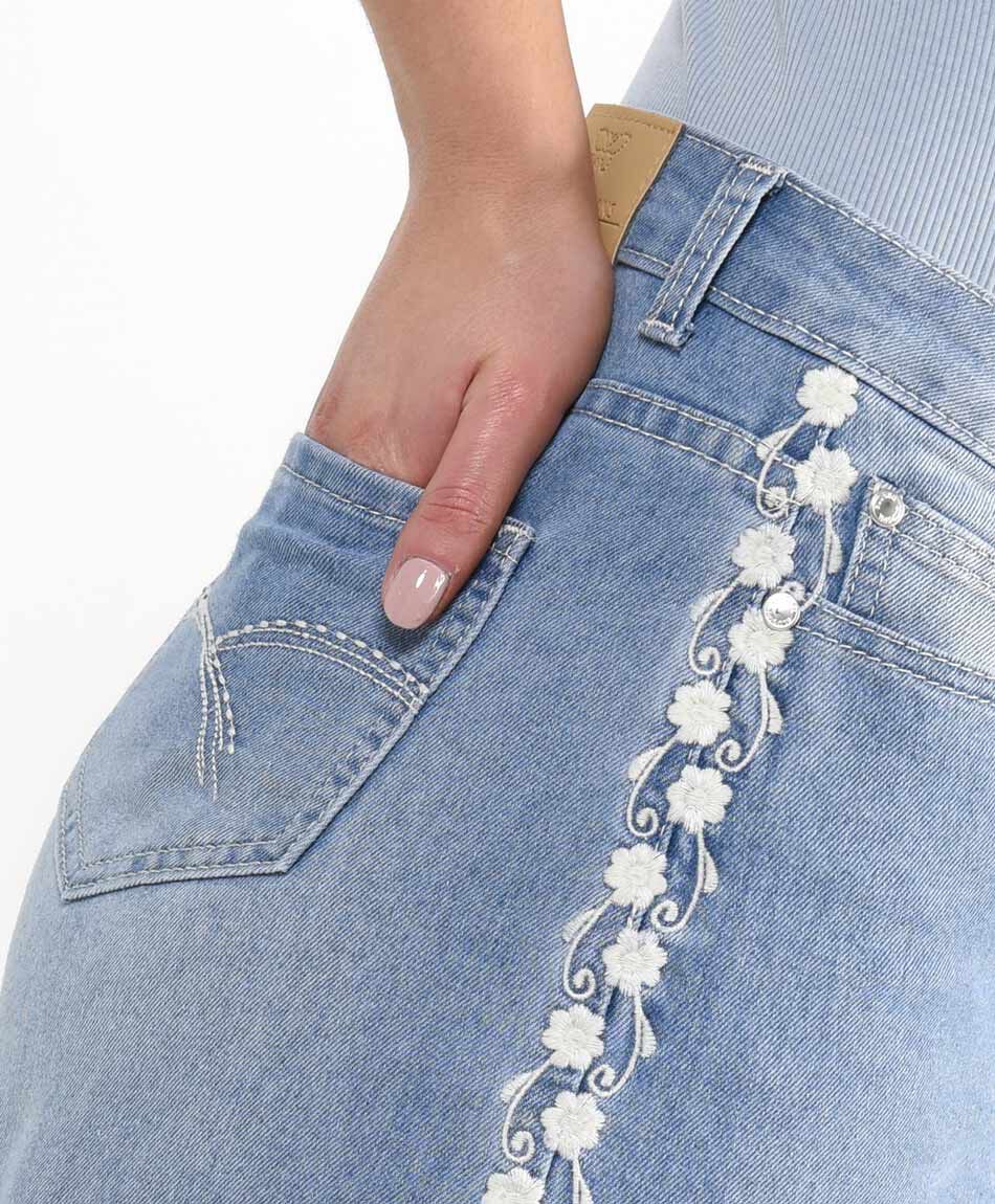 Jeans mujer esencia floreada&nbsp;wide