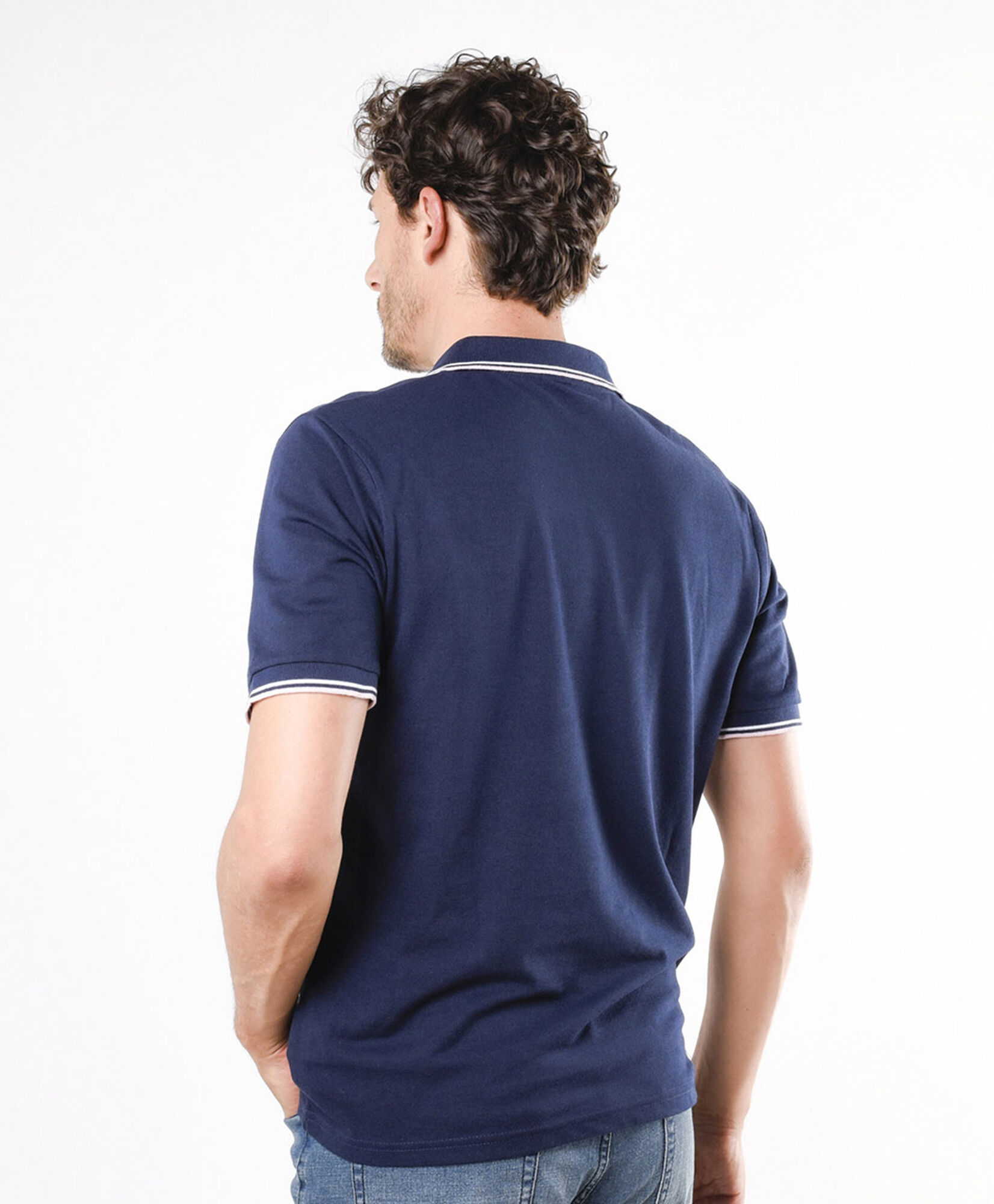 Polera hombre líneas en cuello piqué Polera hombre líneas en cuello piqué