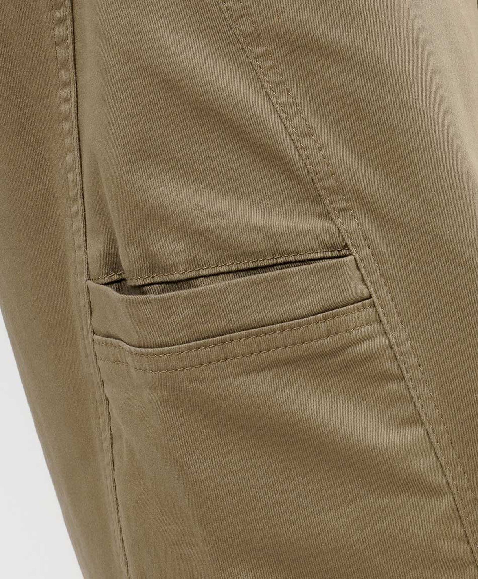 Pantalón mujer cortes wide Pantalón mujer cortes wide