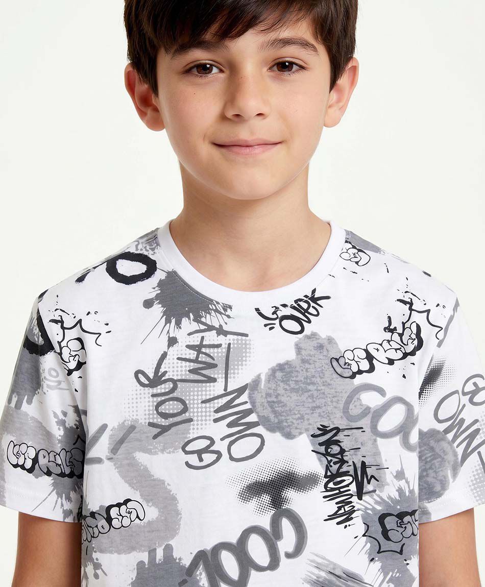 Polera ni&ntilde;o graffitis