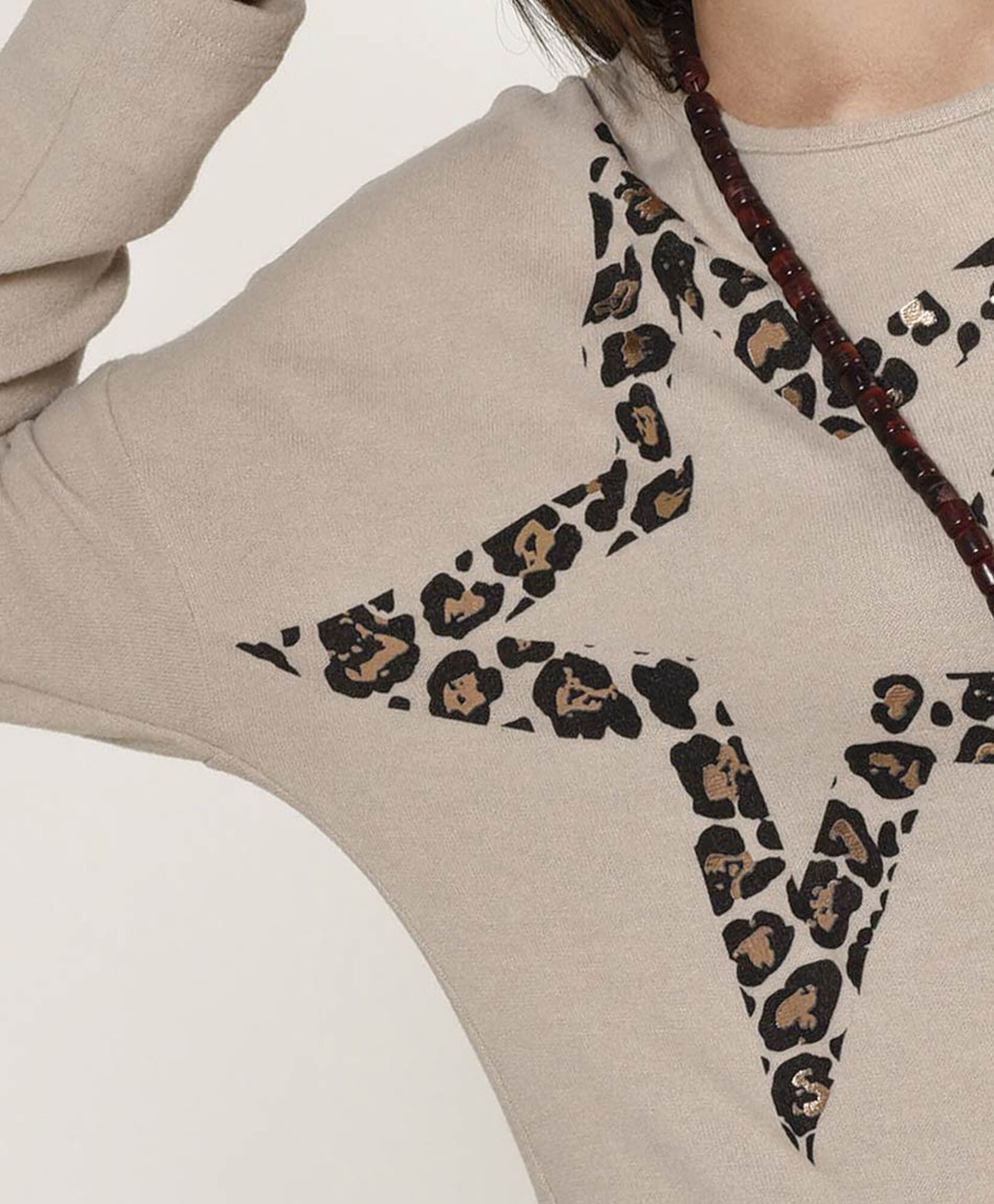 Polera mujer estrella animal print oversize Polera mujer estrella animal print oversize