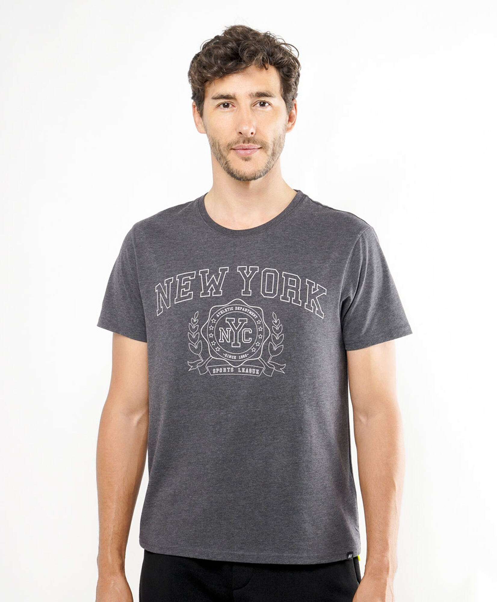 Polera deportiva hombre new york Polera deportiva hombre new york
