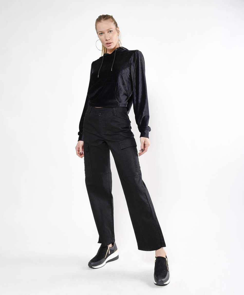 Pantal&oacute;n mujer cargo wide