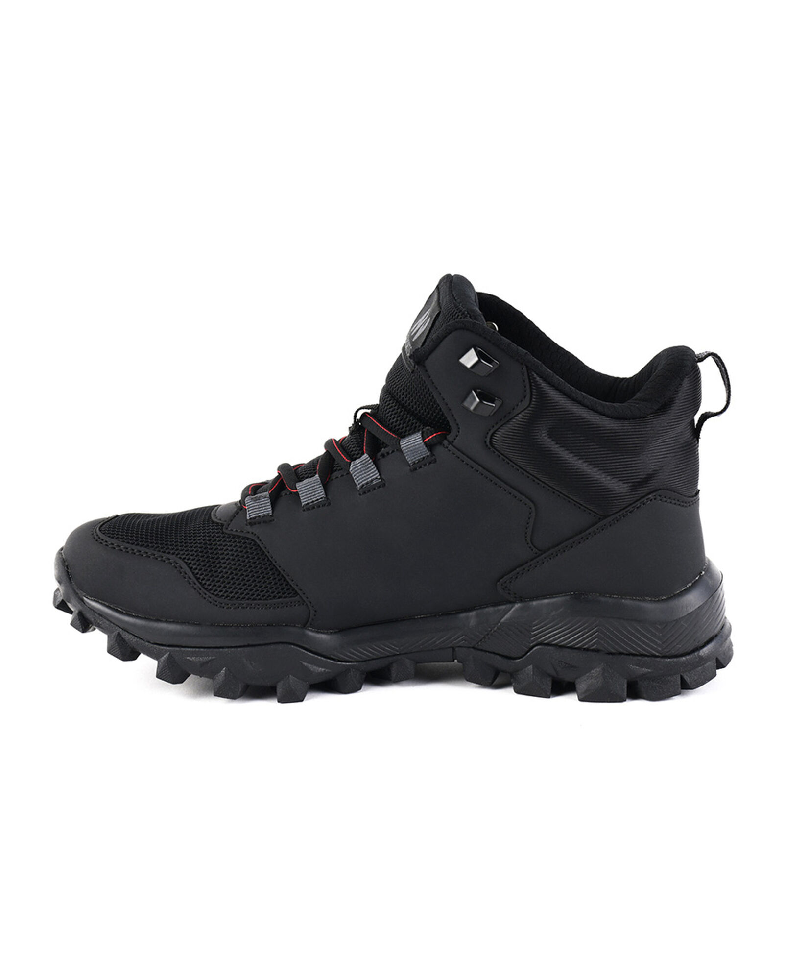 Zapatilla hombre outdoor caña alta Zapatilla hombre outdoor caña alta