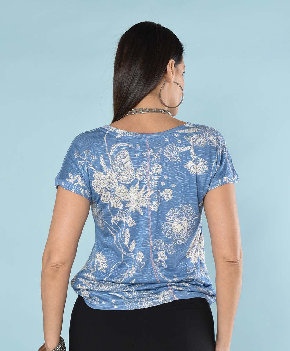 Polera manga corta cuello en v